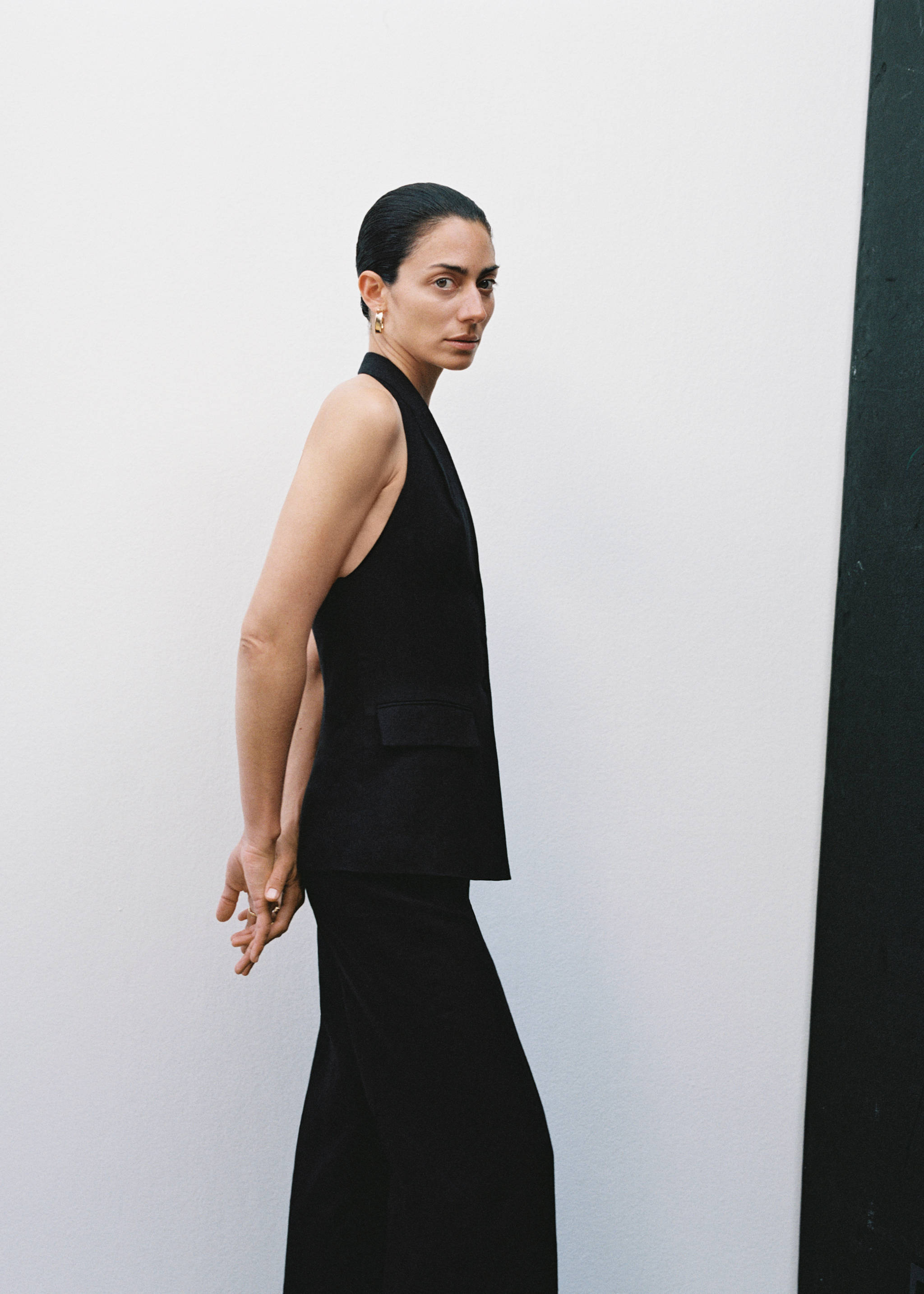 Halter neck linen vest - Details of the article 7