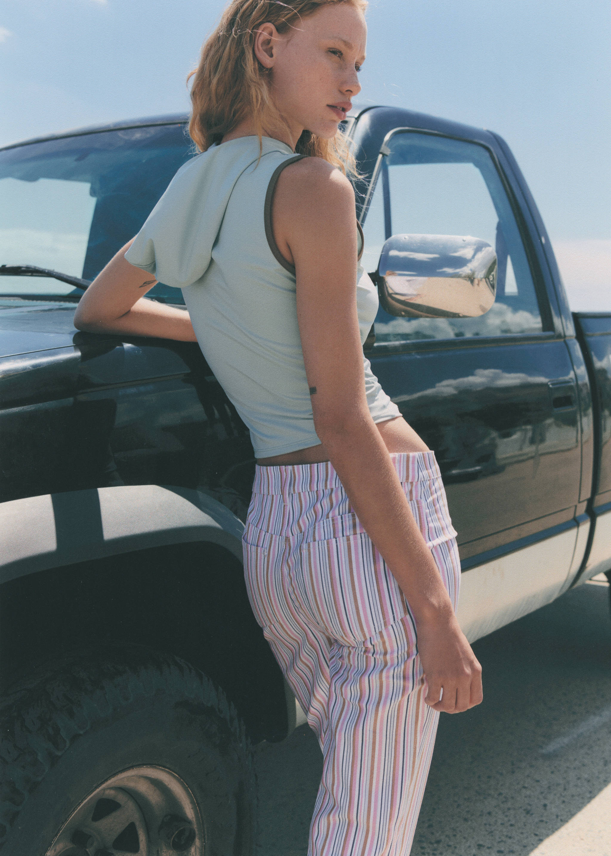 Striped capri jeans - Details of the article 7