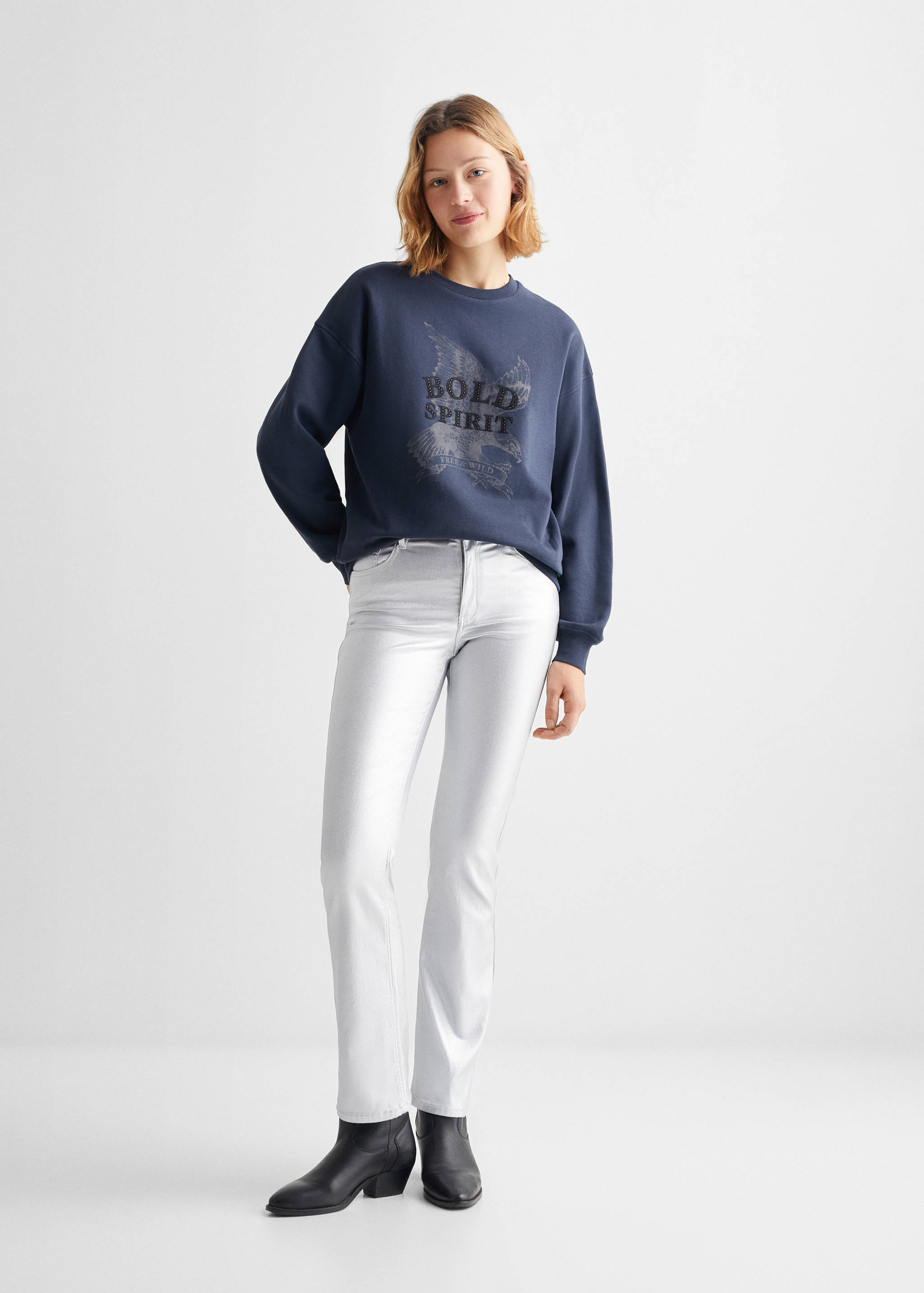 Gemustertes Sweatshirt mit Aufschrift - Allgemeine Ansicht