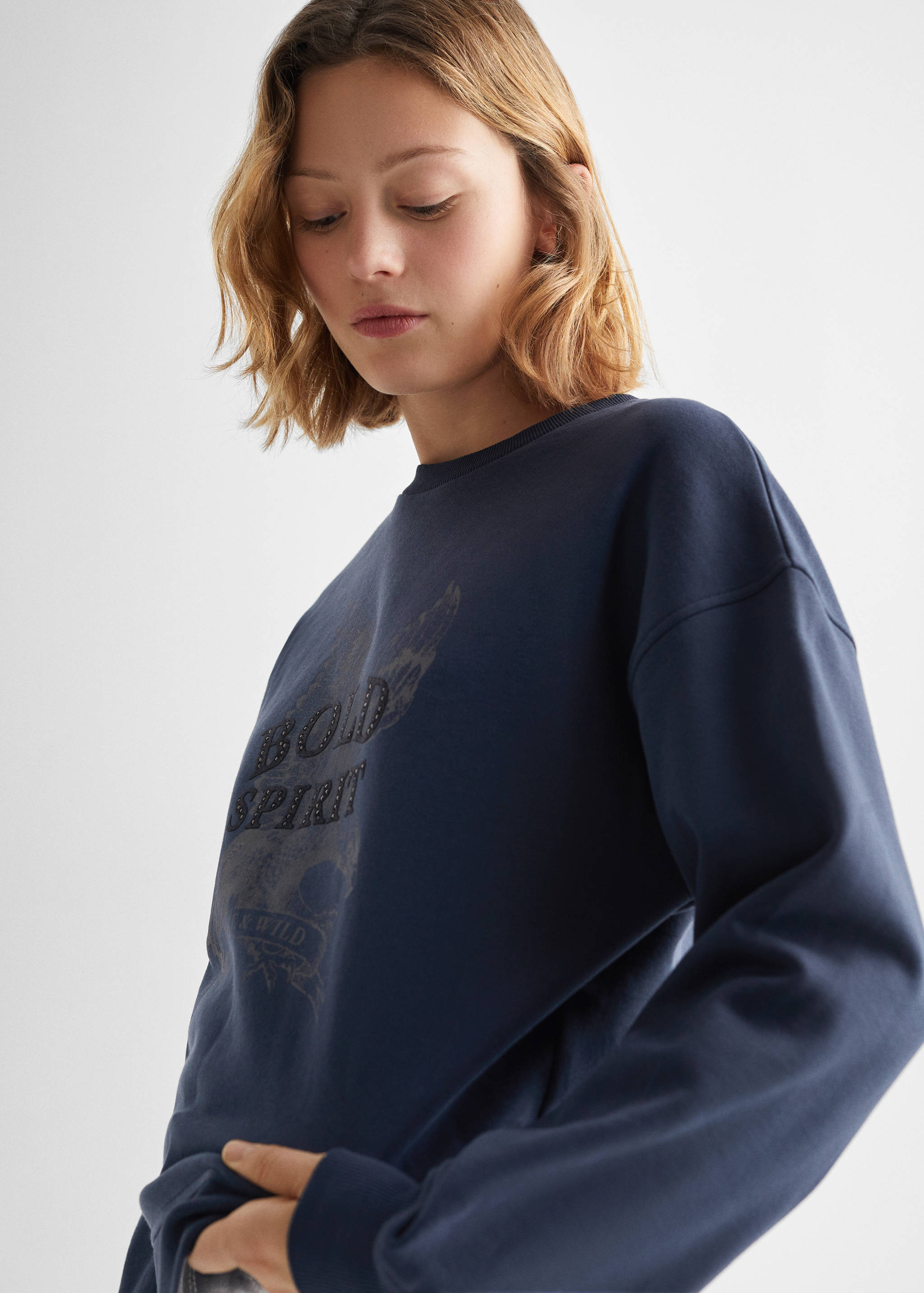 Gemustertes Sweatshirt mit Aufschrift - Detail des Artikels 1