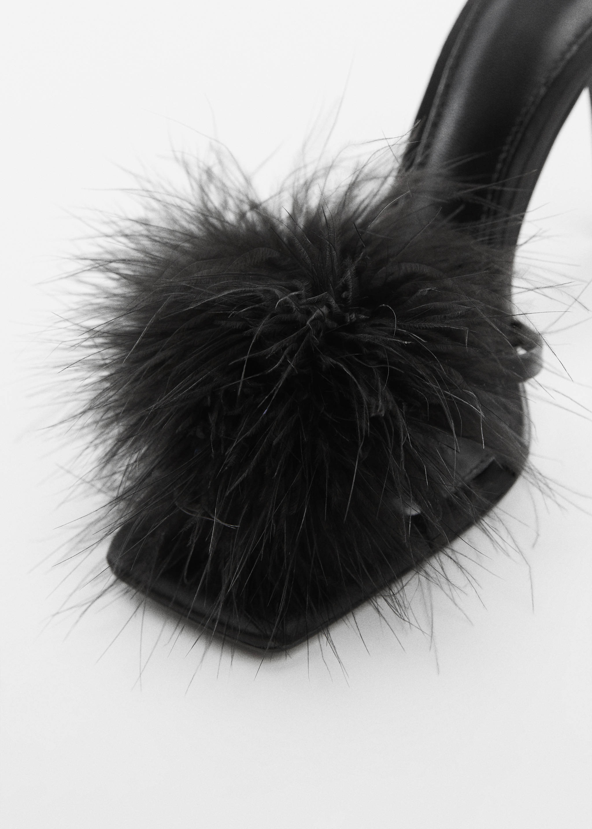 Sandalia adorno plumas - Detalle del artículo 2