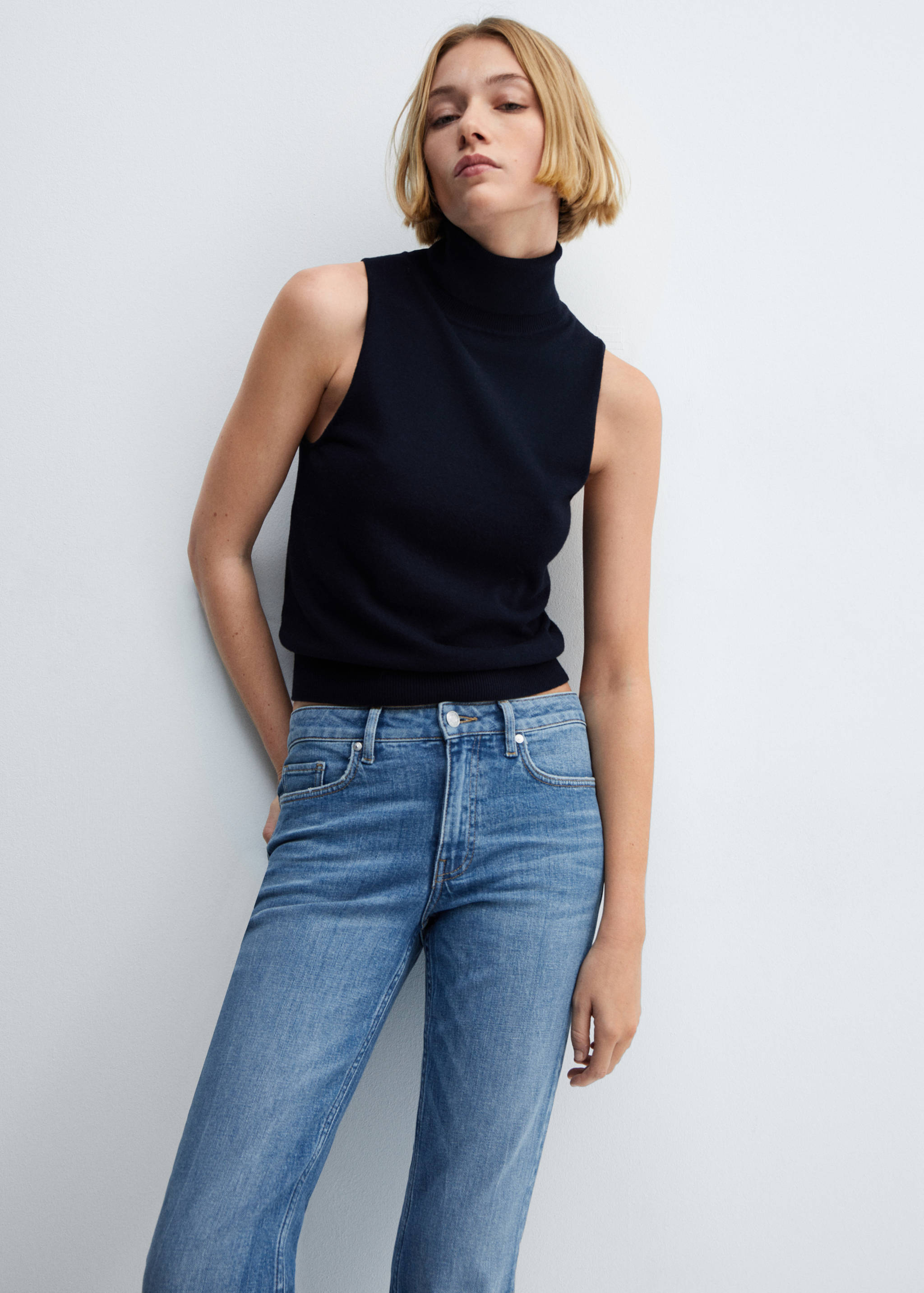 Джинсы flare с посадкой на талии - Деталь изделия 2