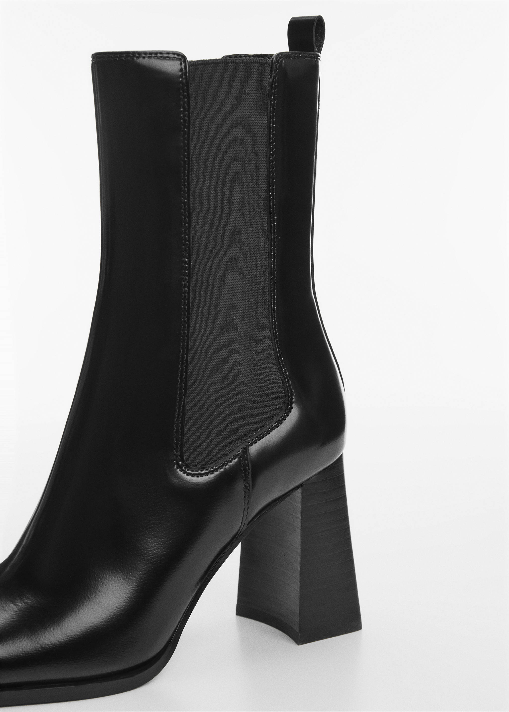 Leather chelsea boots - Details of the article 1