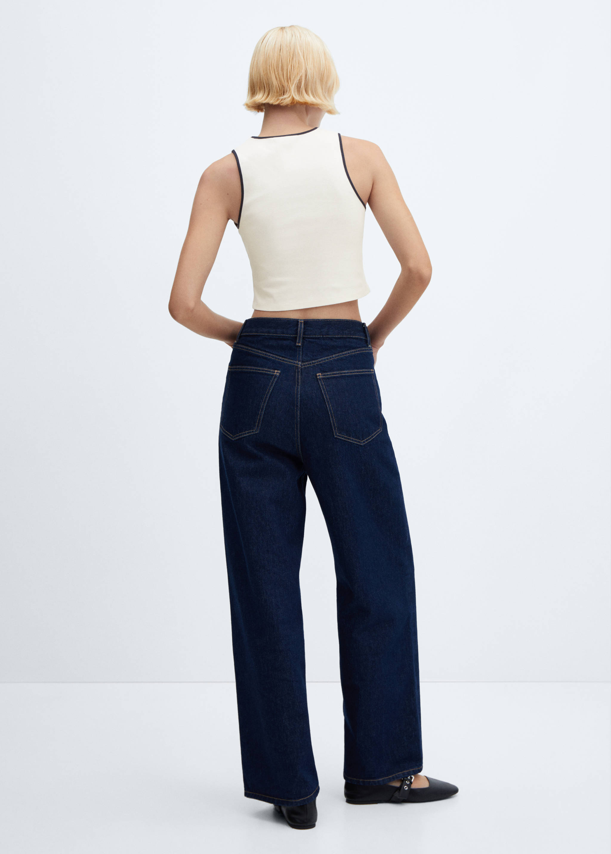 Contrast trim top - Reverse of the article