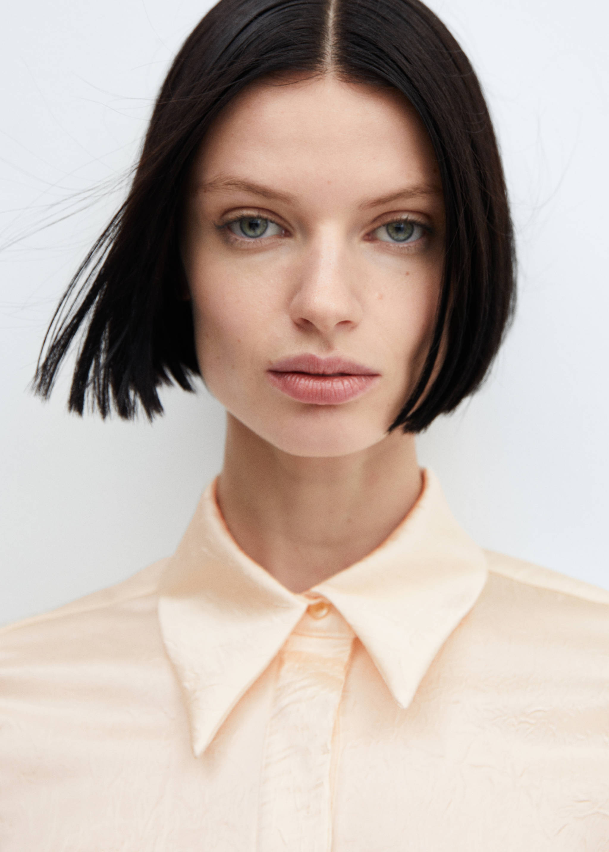 Camisa textura satinada - Detalle del artículo 6