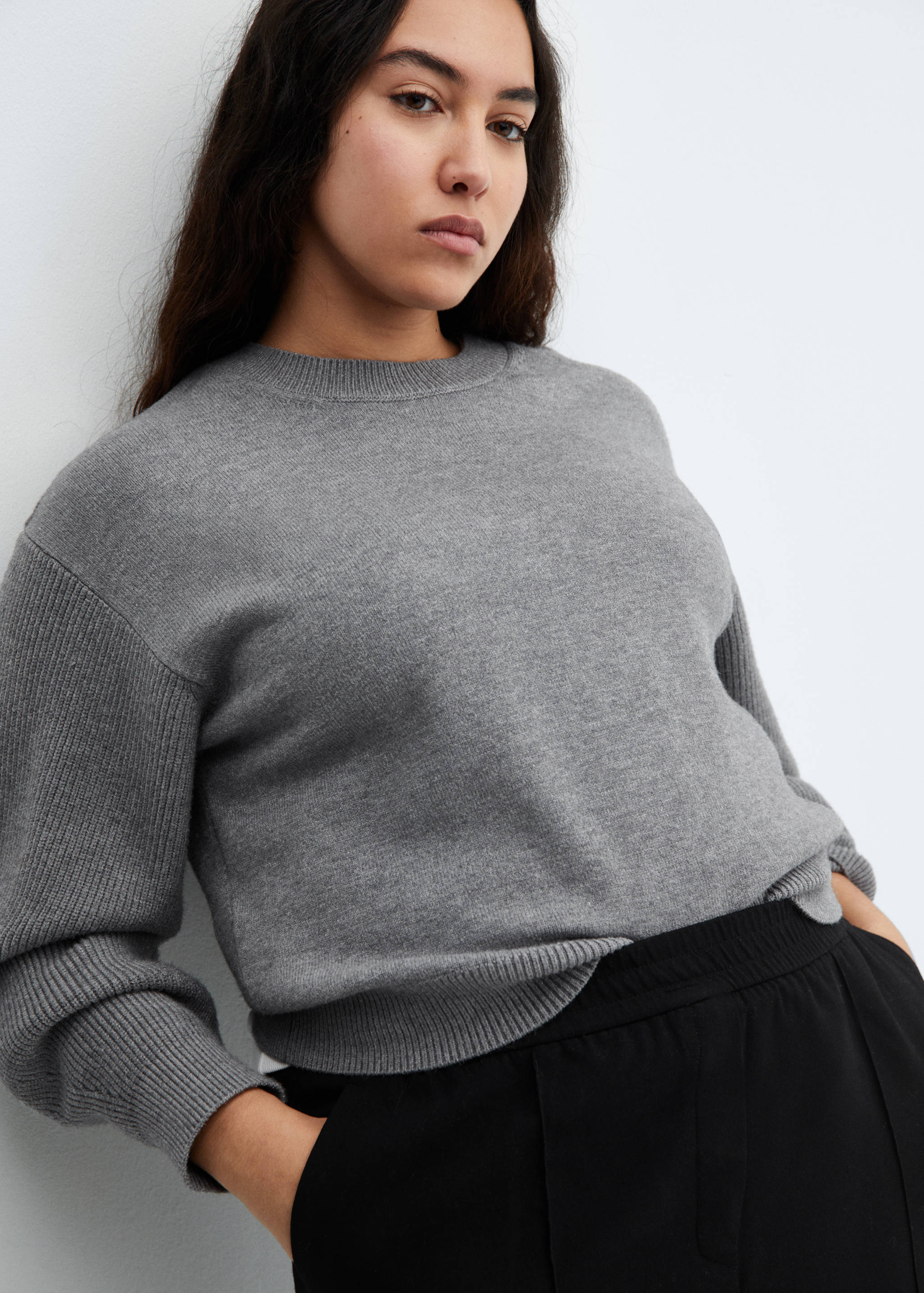 Straight-fit trousers with elastic waist - Details of the article 4