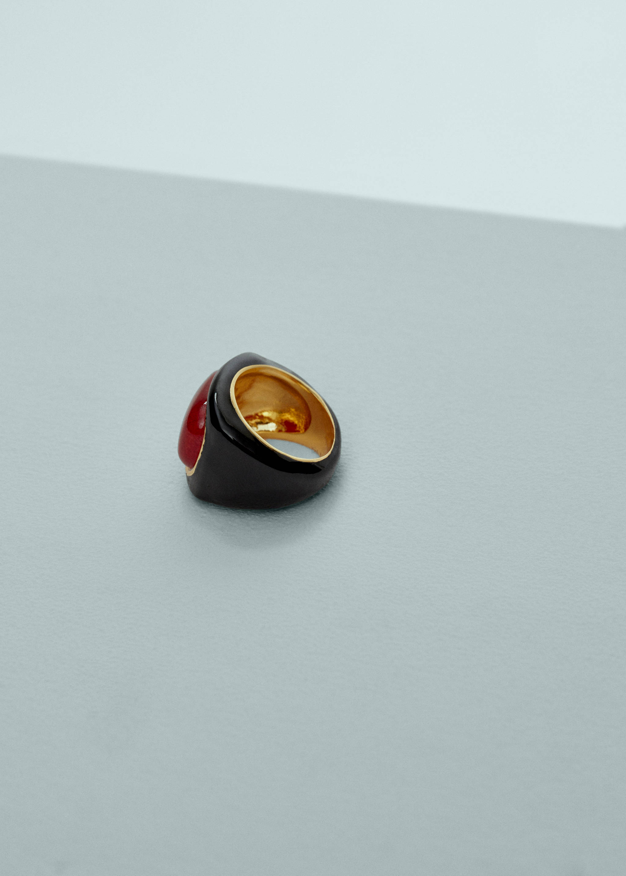Maxi-ring with quartz detail - Details of the article 2