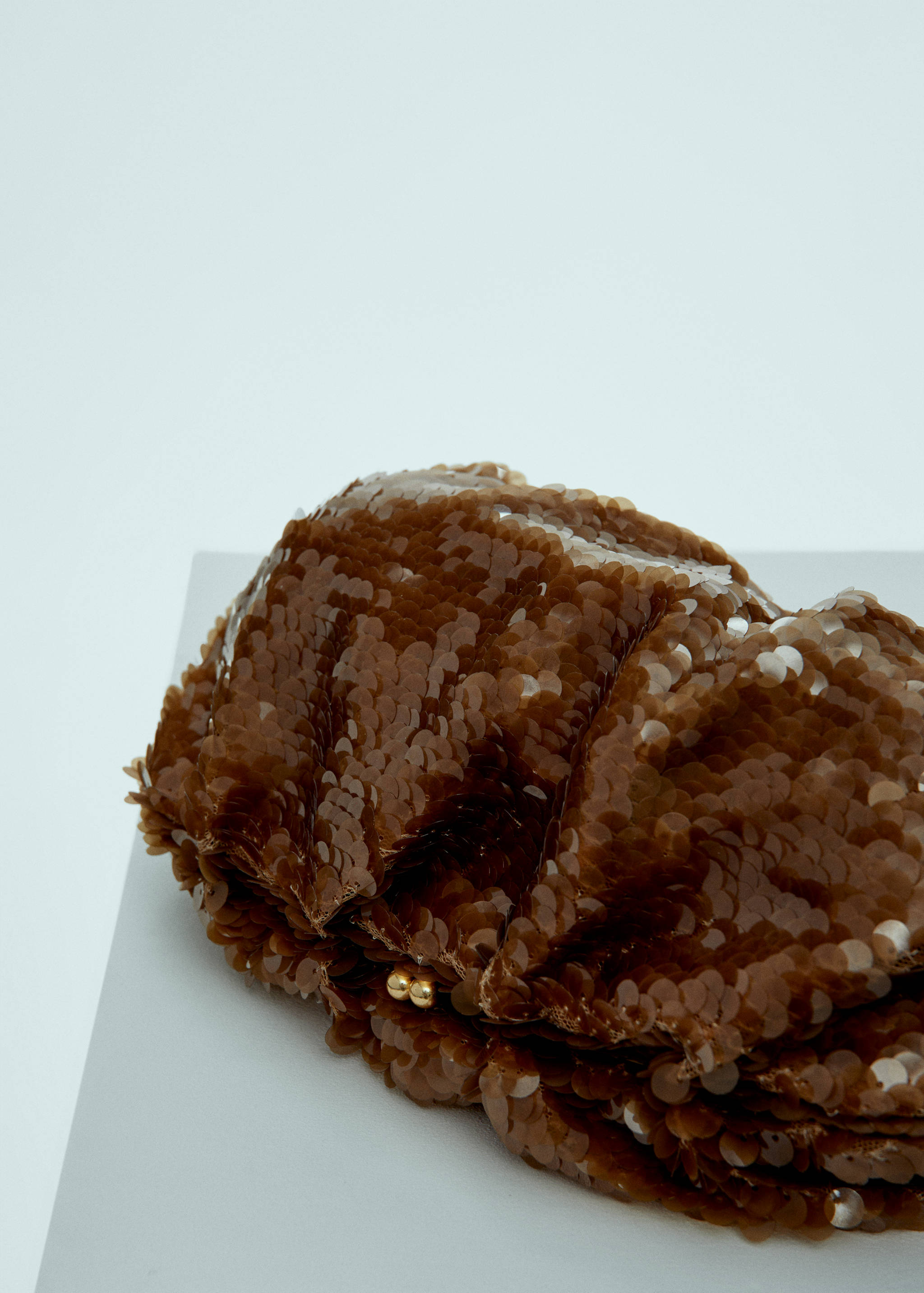 Sequin clutch bag - Details of the article 2