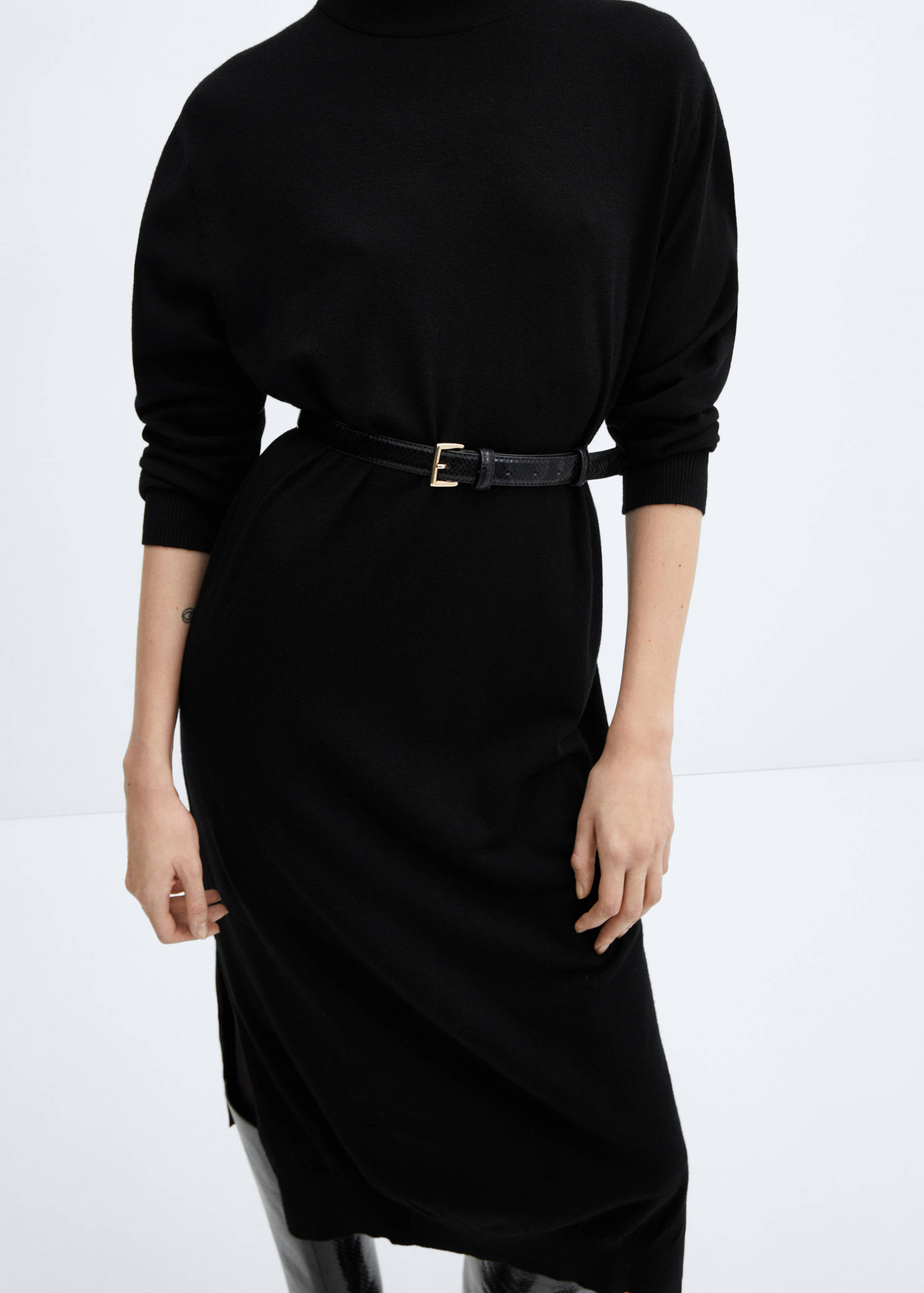 Round-neck knitted dress - Details of the article 3