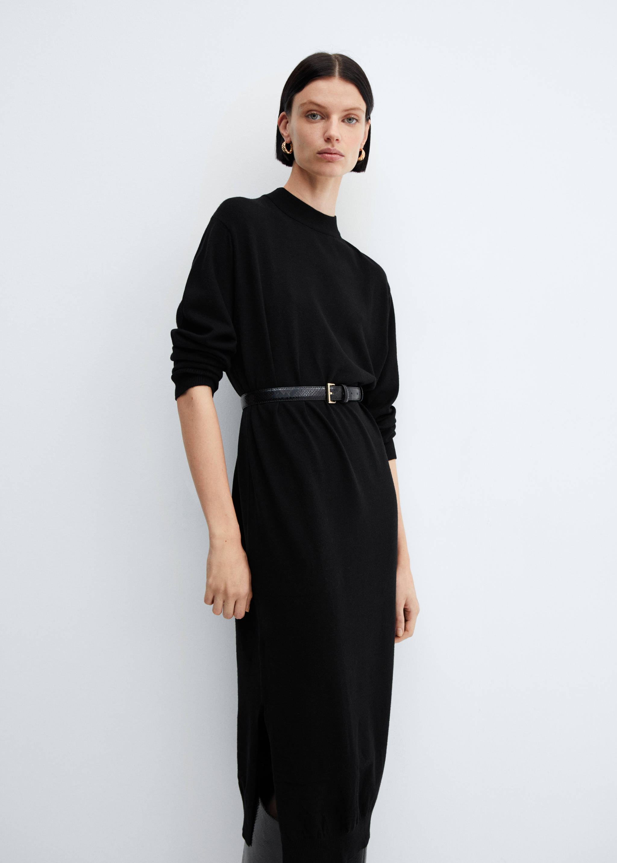 Round-neck knitted dress - Details of the article 2