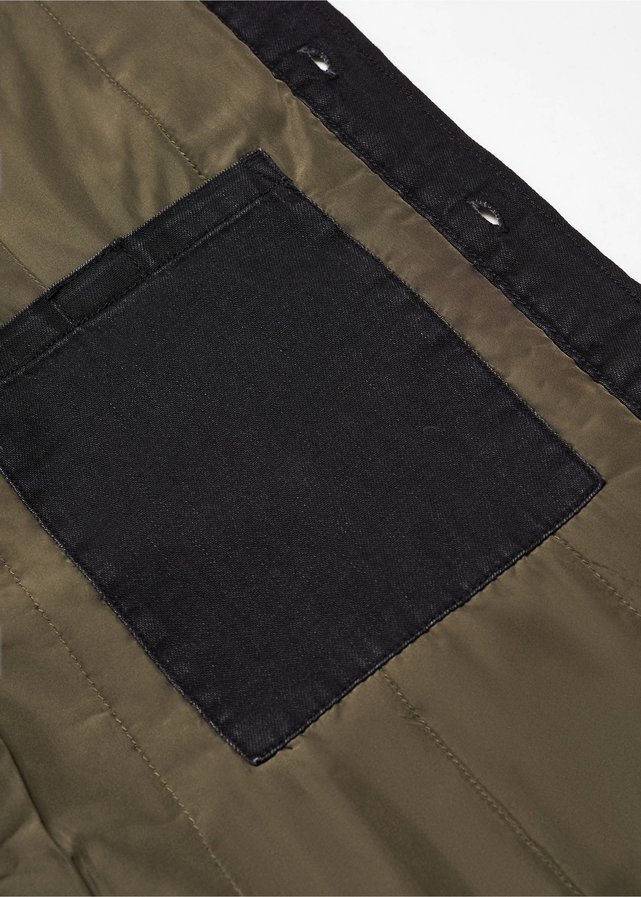 Surchemise denim matelassée - Détail de l'article 8, Black denim. Ref: 67040622-00.