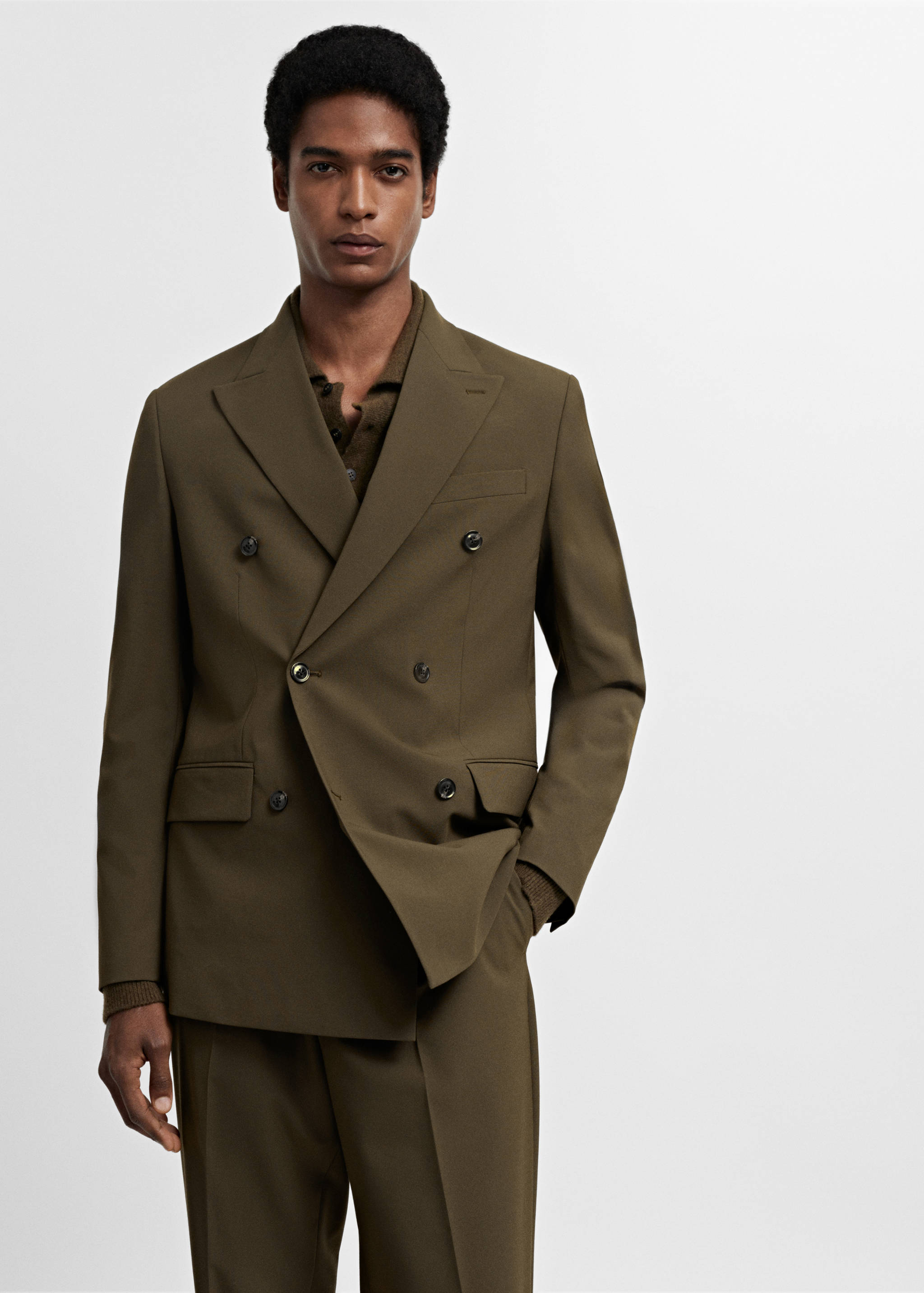 Veste costume slim fit croisée - Plan moyen