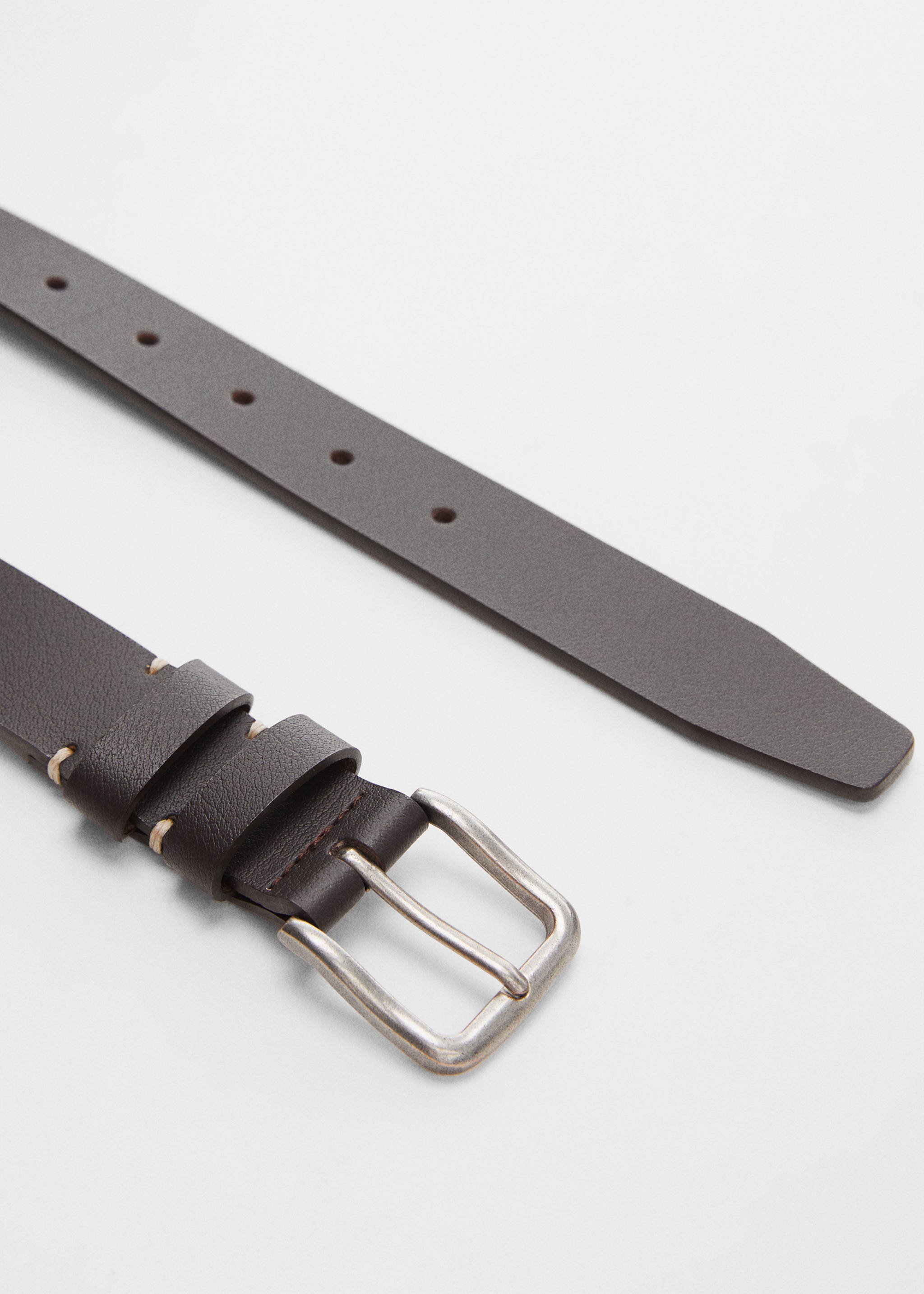 Ceinture cuir boucle - Plan moyen