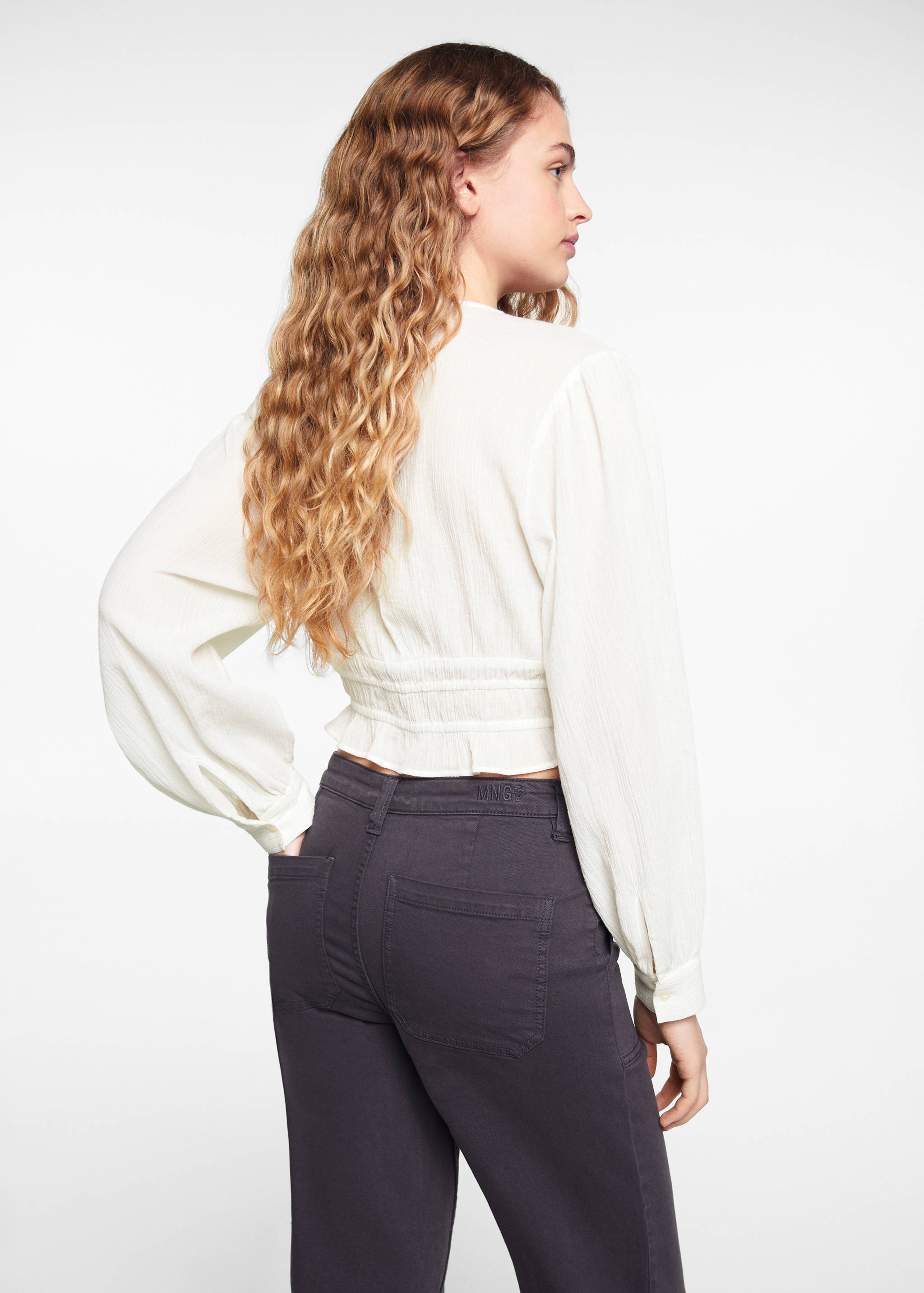 Хлопковая блузка с пуговицами - Обратная сторона изделия