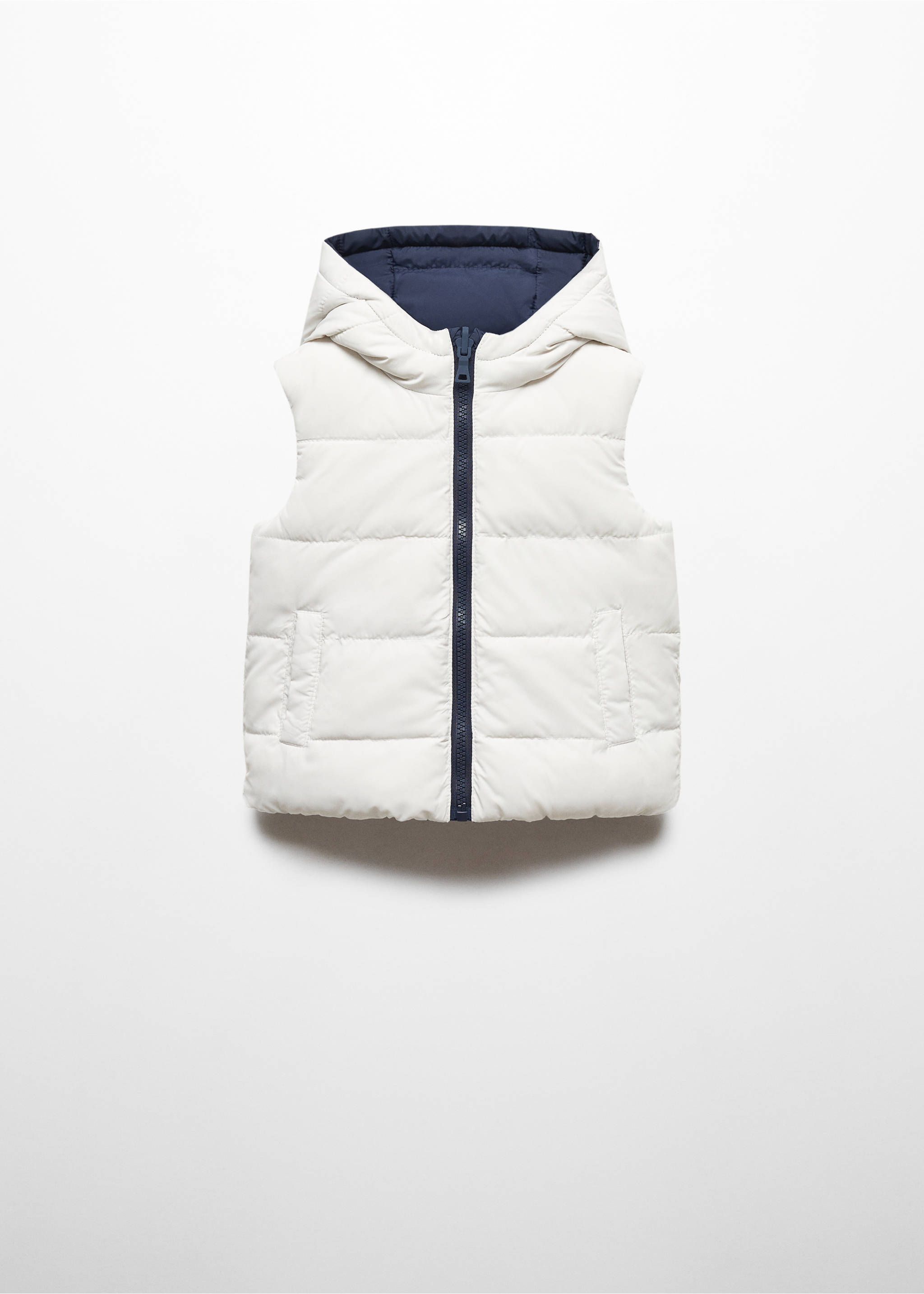 Reversible quilted gilet - Details of the article 8, Dark Navy. Ref: 67041011-00.
