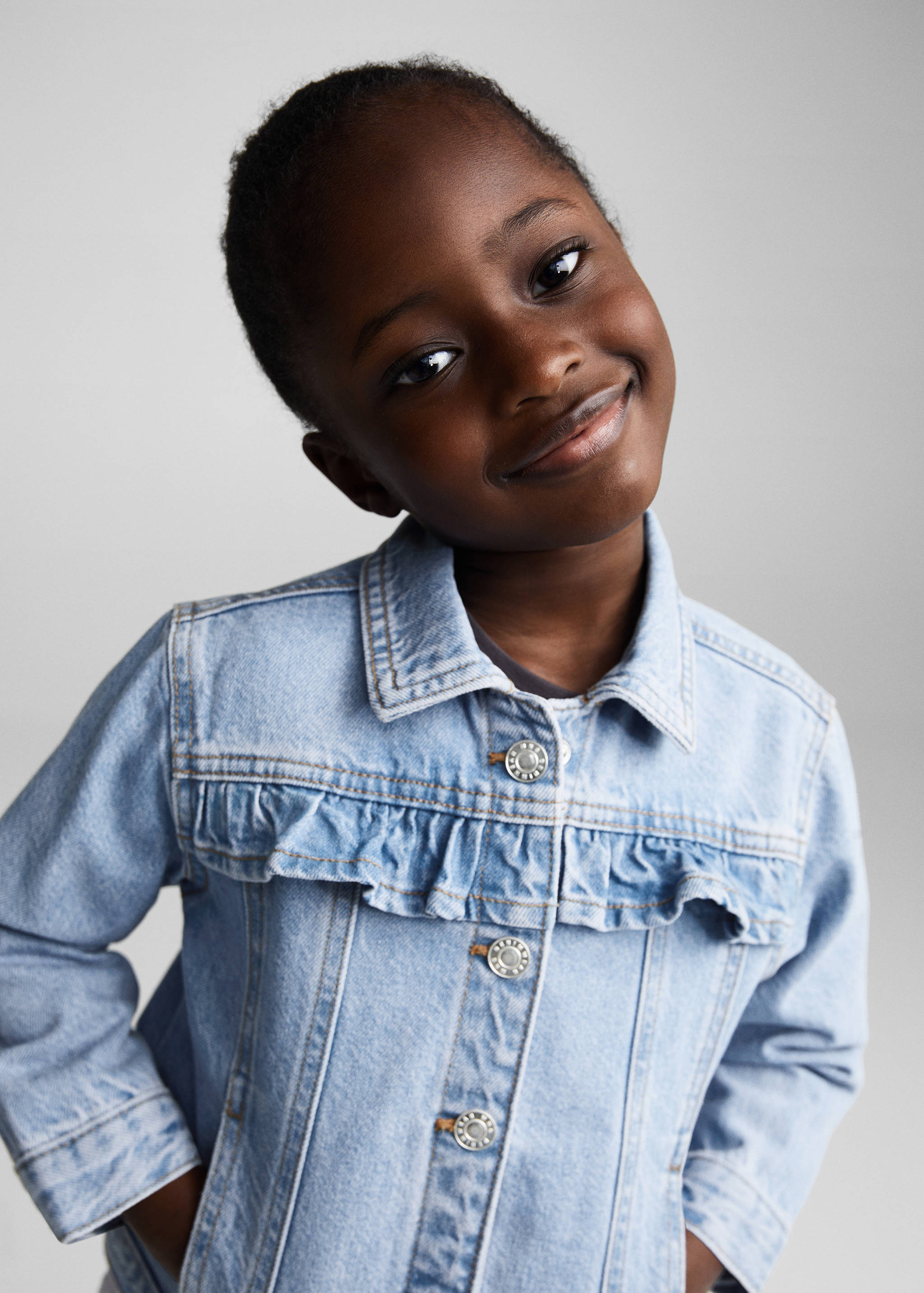 Ruffled denim jacket - Details of the article 1