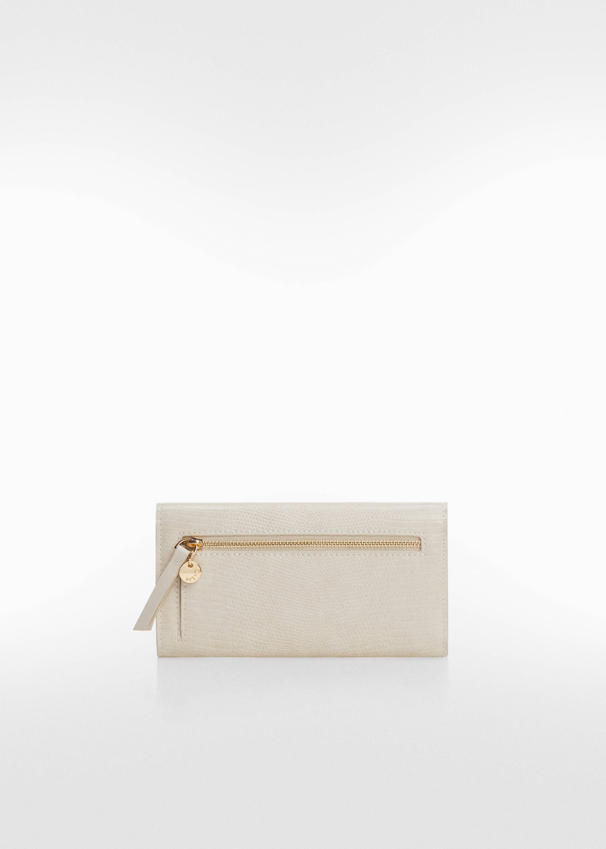 Гаманець з ефектом зміїної шкіри - Середній план