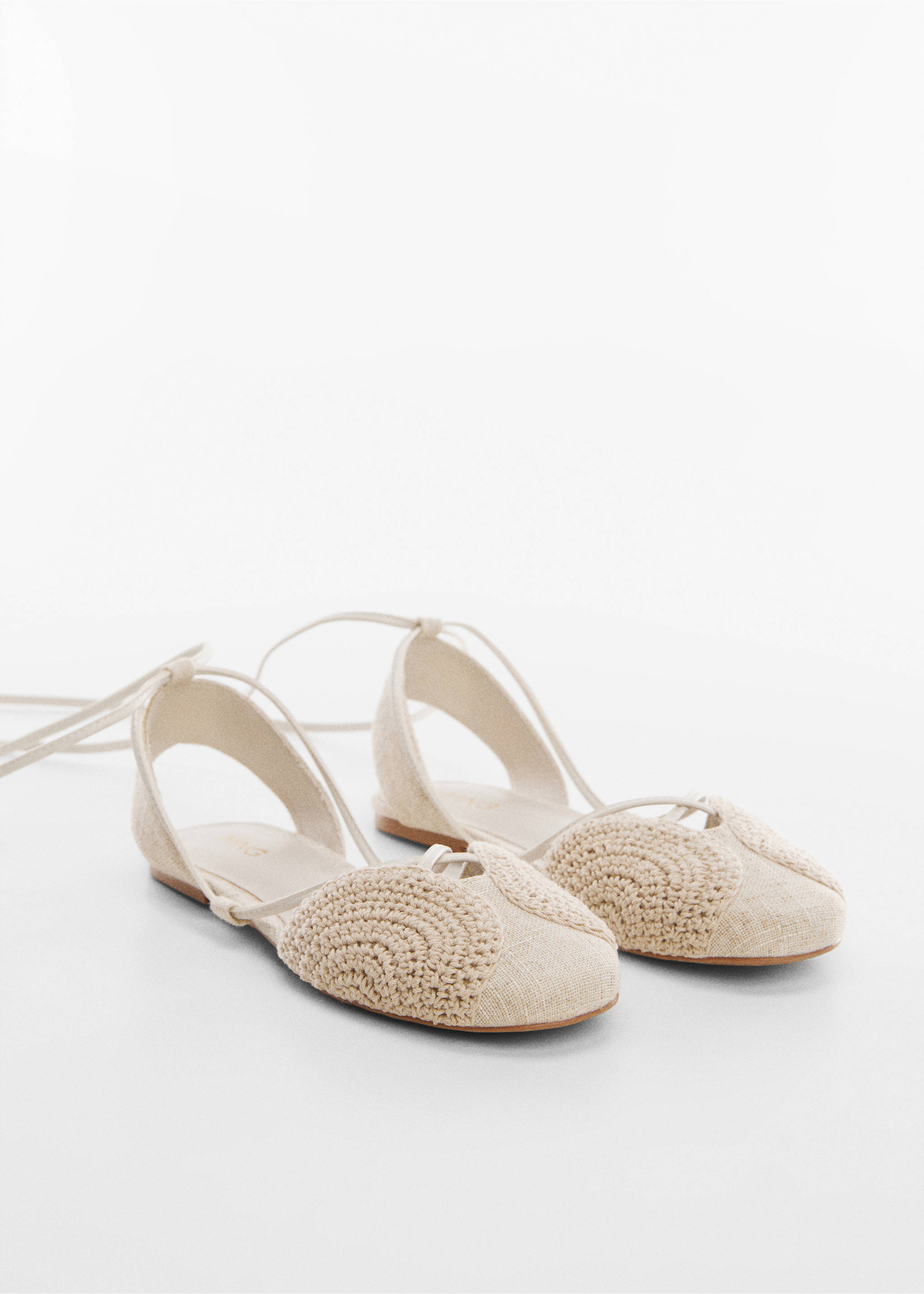 Flat strips shoes - Medium plane, Sand. Ref: 67044016-00.