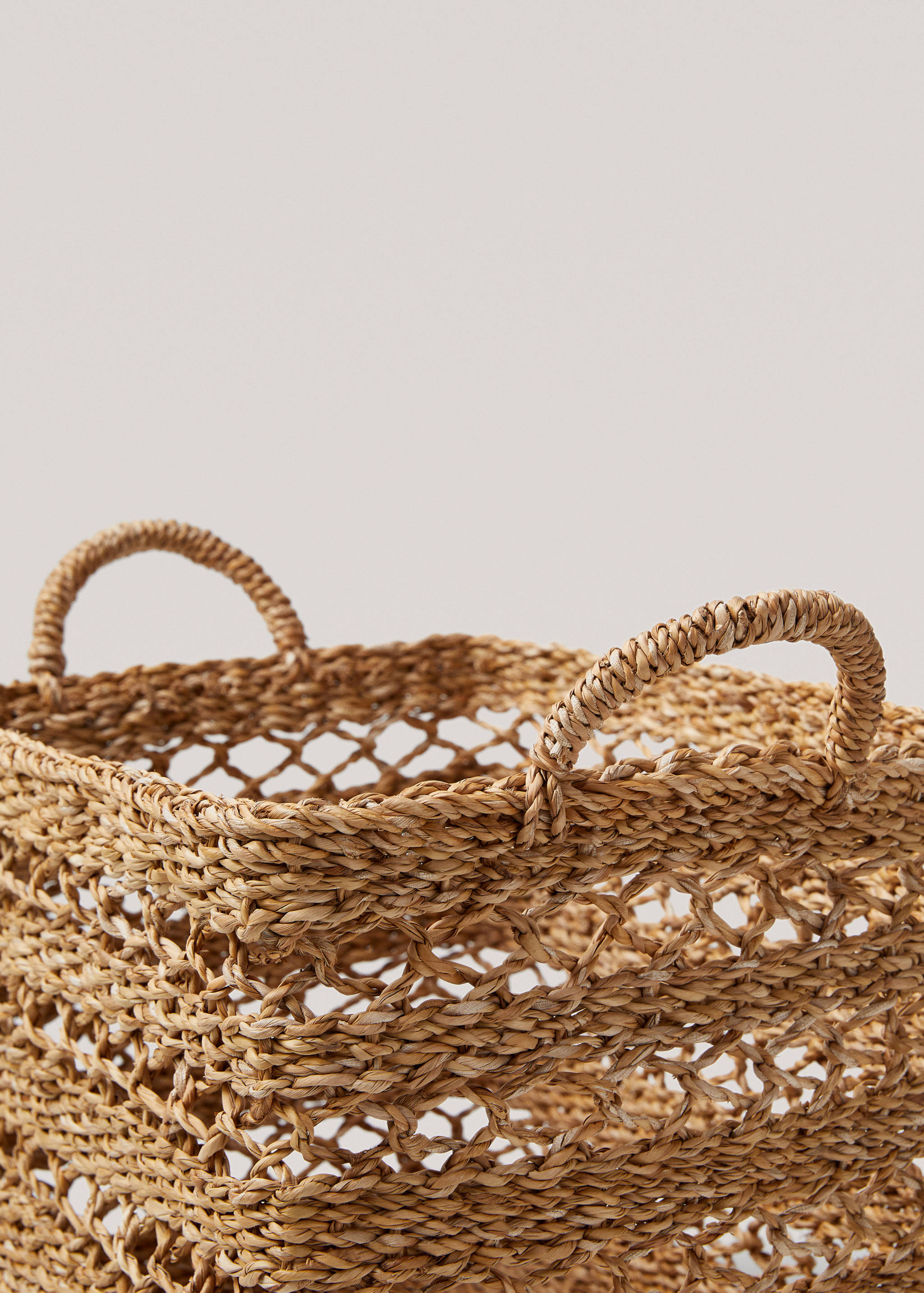 Natural fibre basket with handles 40x32cm - Details of the article 2