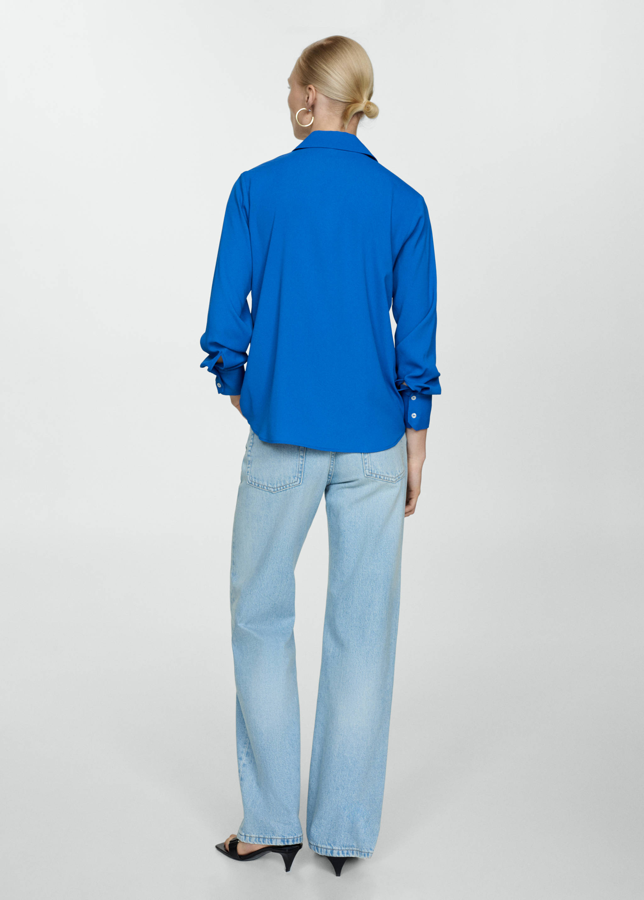 Fließendes Regular Fit-Hemd - Rückseite des Artikels