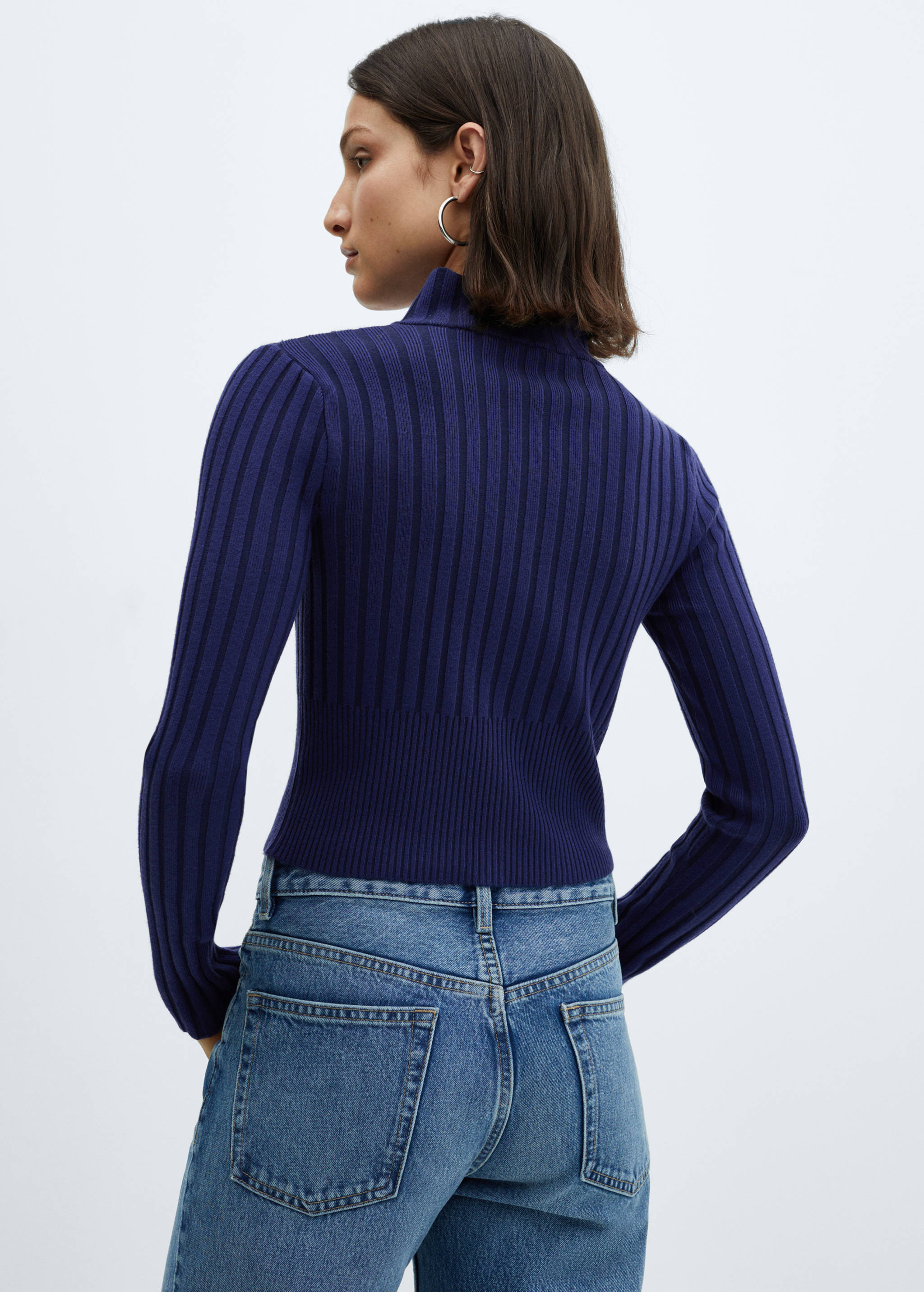 Zipper crop cardigan - Reverse of the article