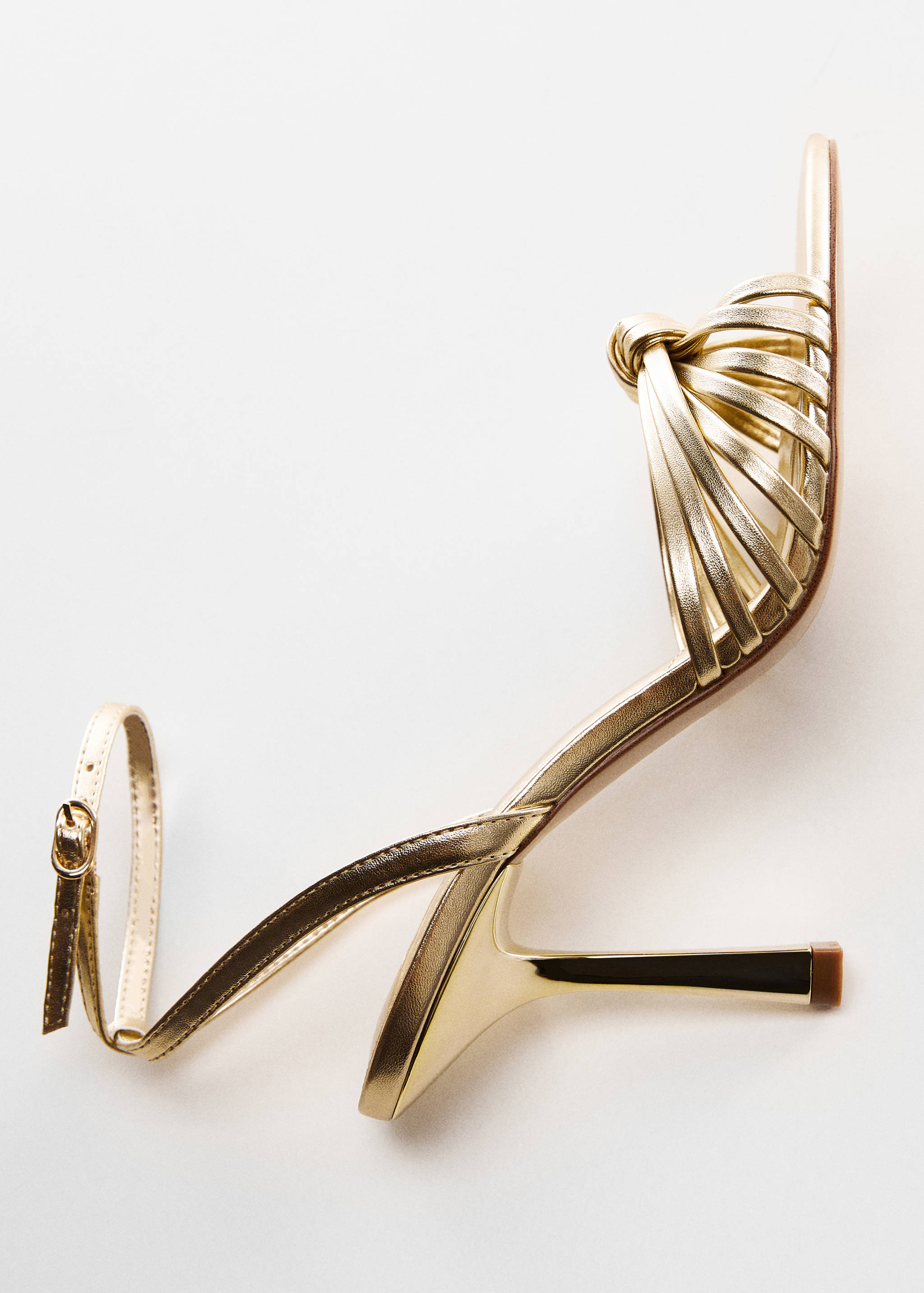 Босоножки на каблуке с ремешками - Деталь изделия 5