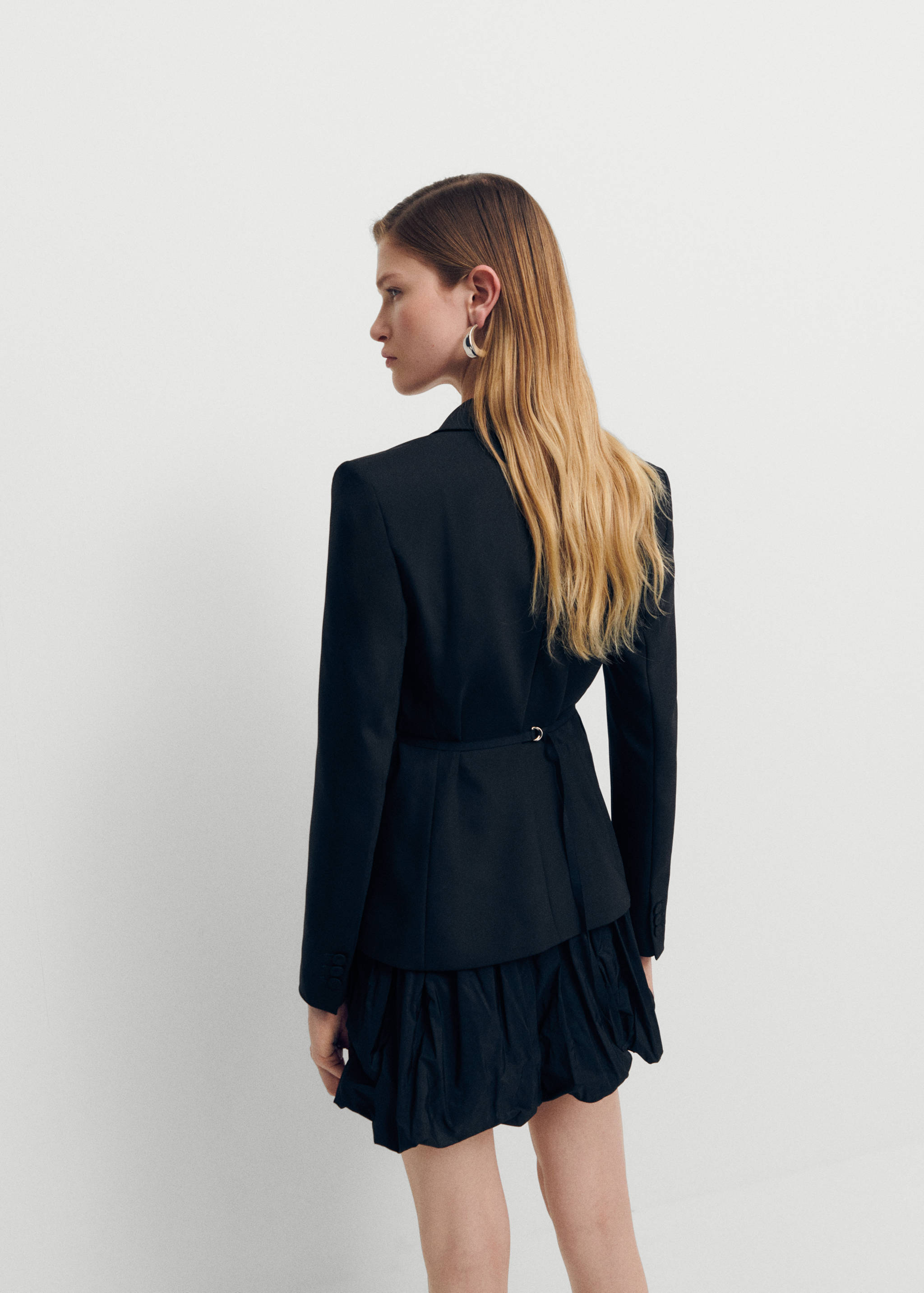 Minirock mit gebauschtem Saum - Rückseite des Artikels