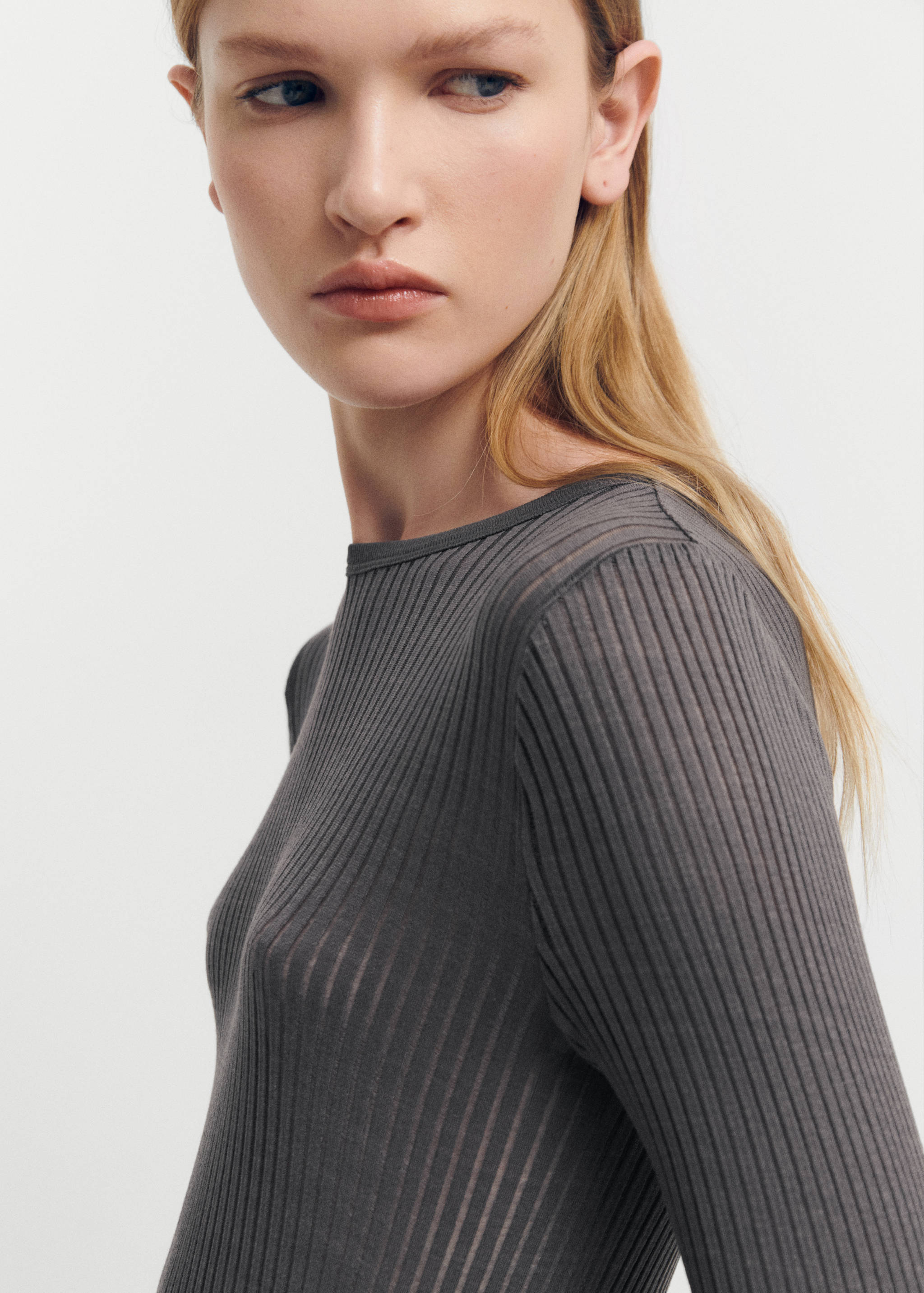 Long sleeve silk t-shirt - Details of the article 1