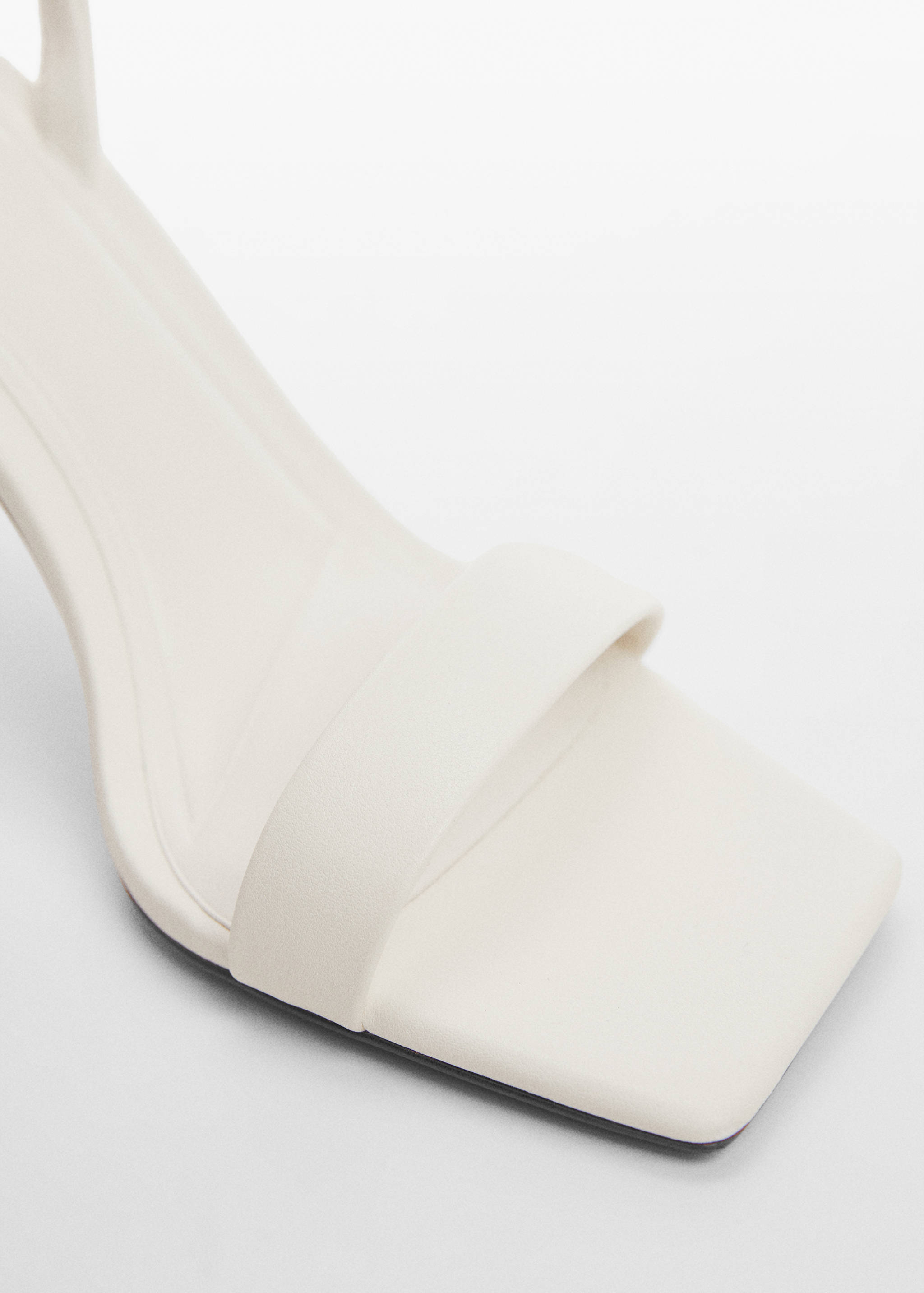 Strappy heeled sandals - Details of the article 2