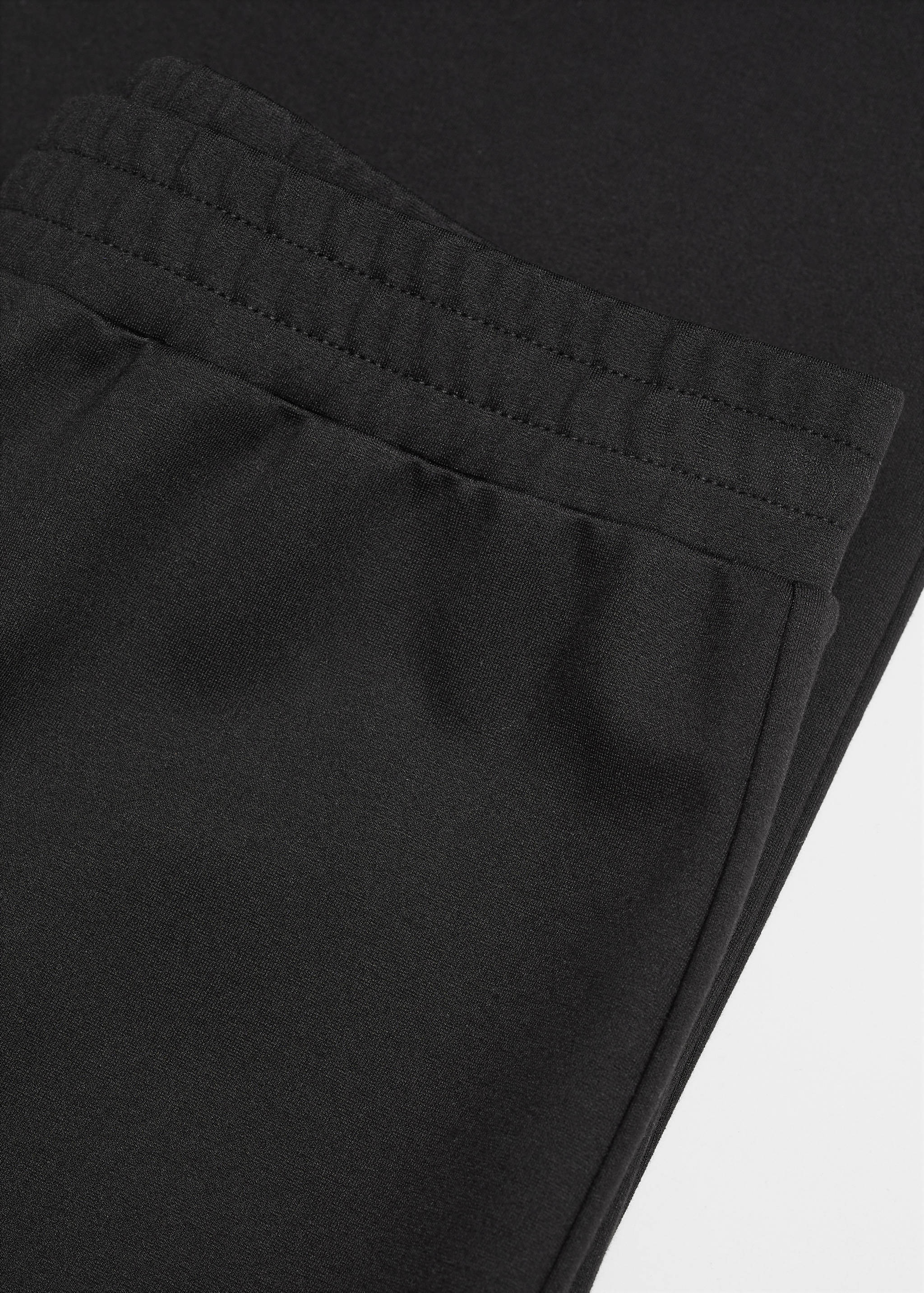 Straight-fit trousers with elastic waist - Details of the article 8