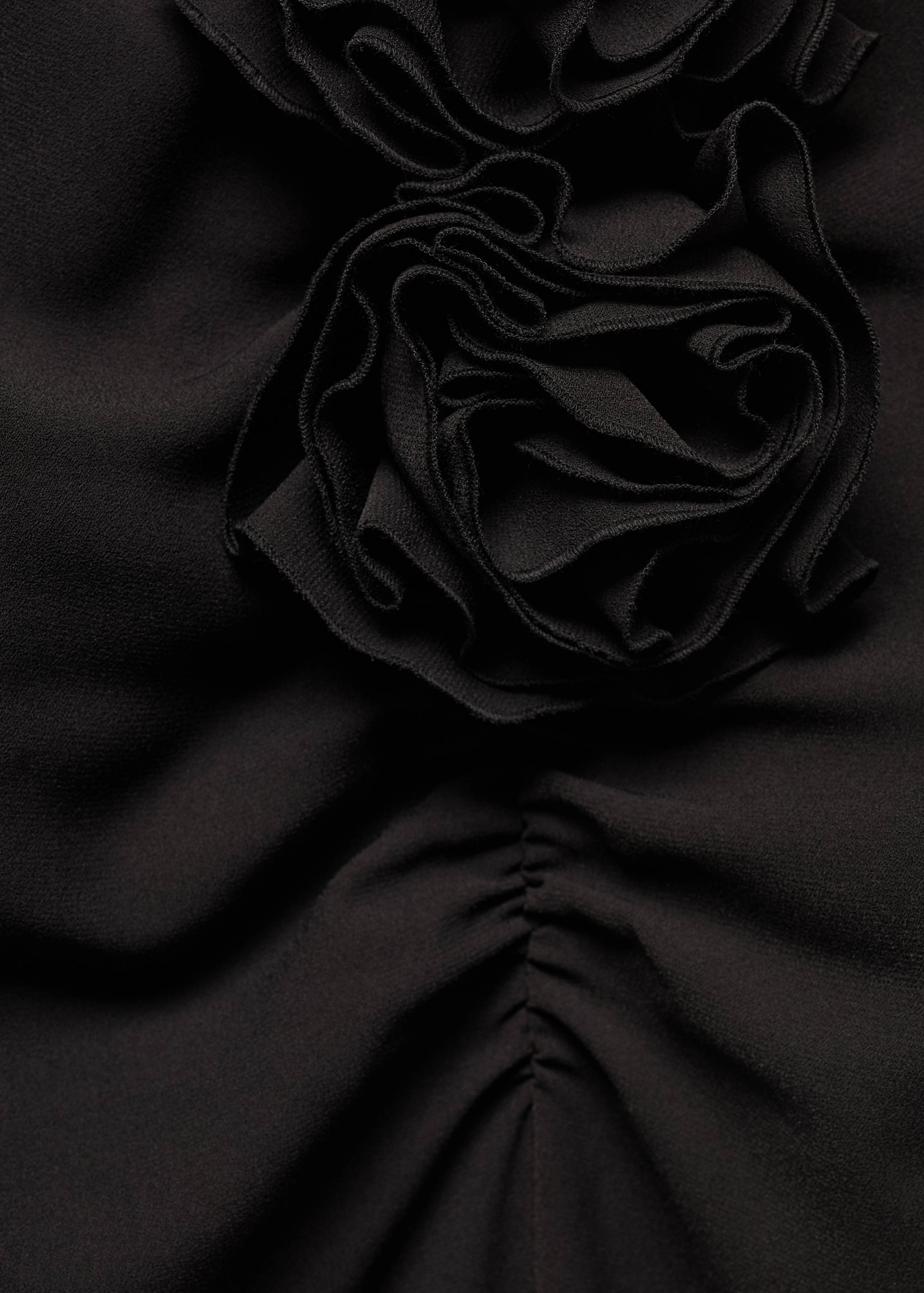 Skirt with slit and floral appliqué - Details of the article 8