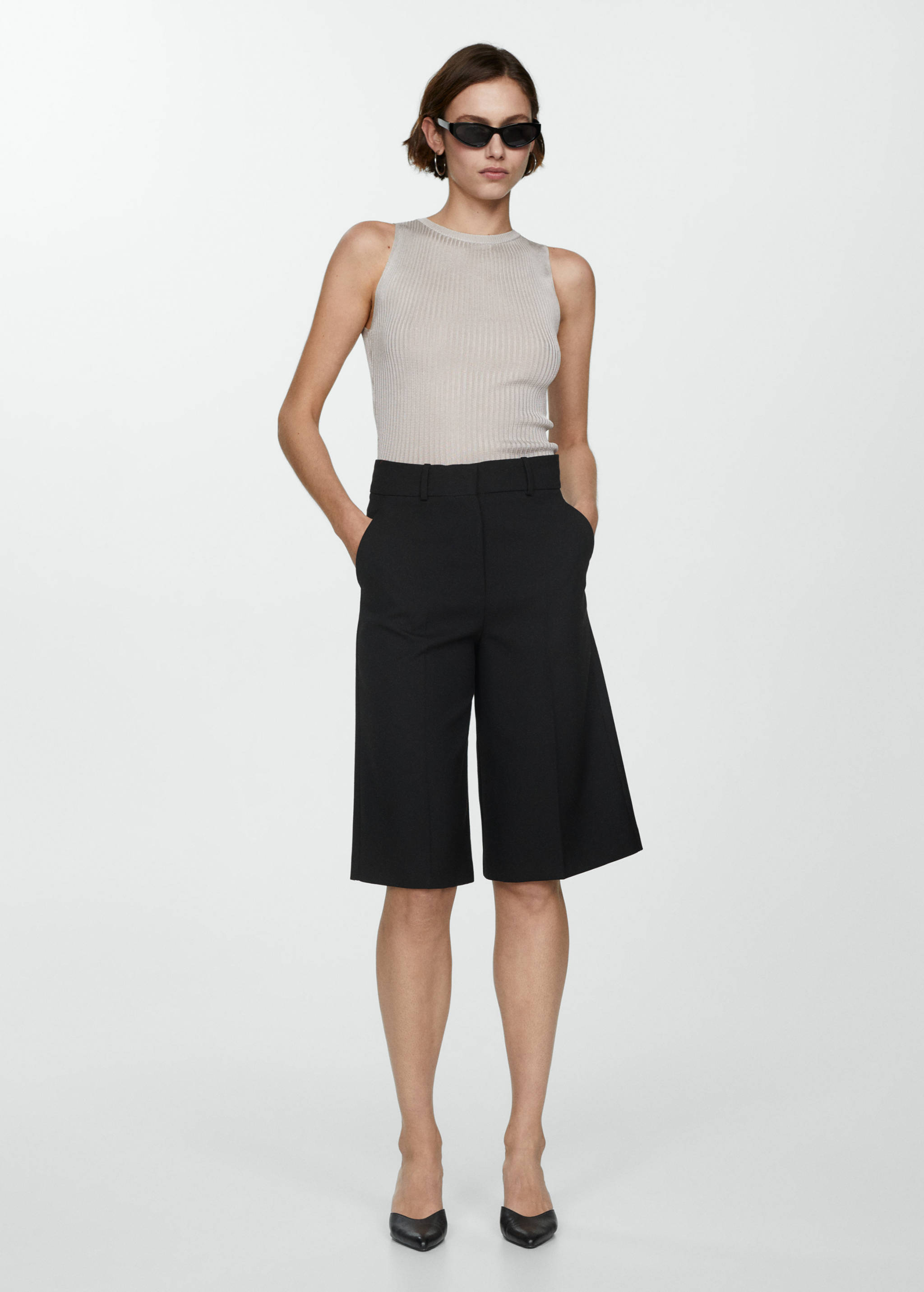 Knitted top with metallic thread - General plane