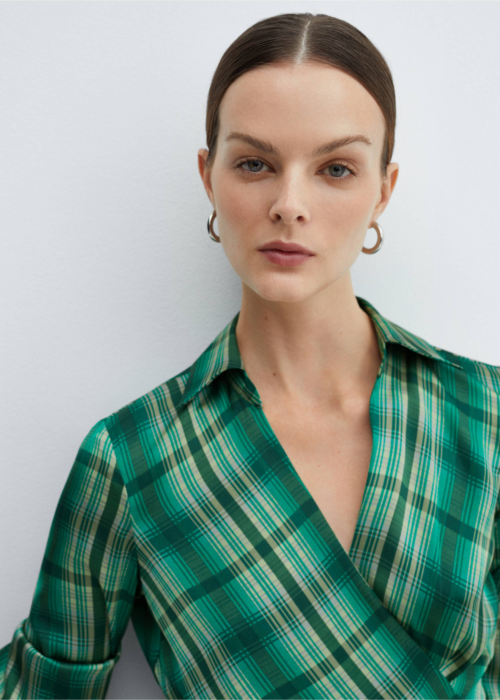 Check bow dress - Details of the article 1, Green. Ref: 67045754-00.
