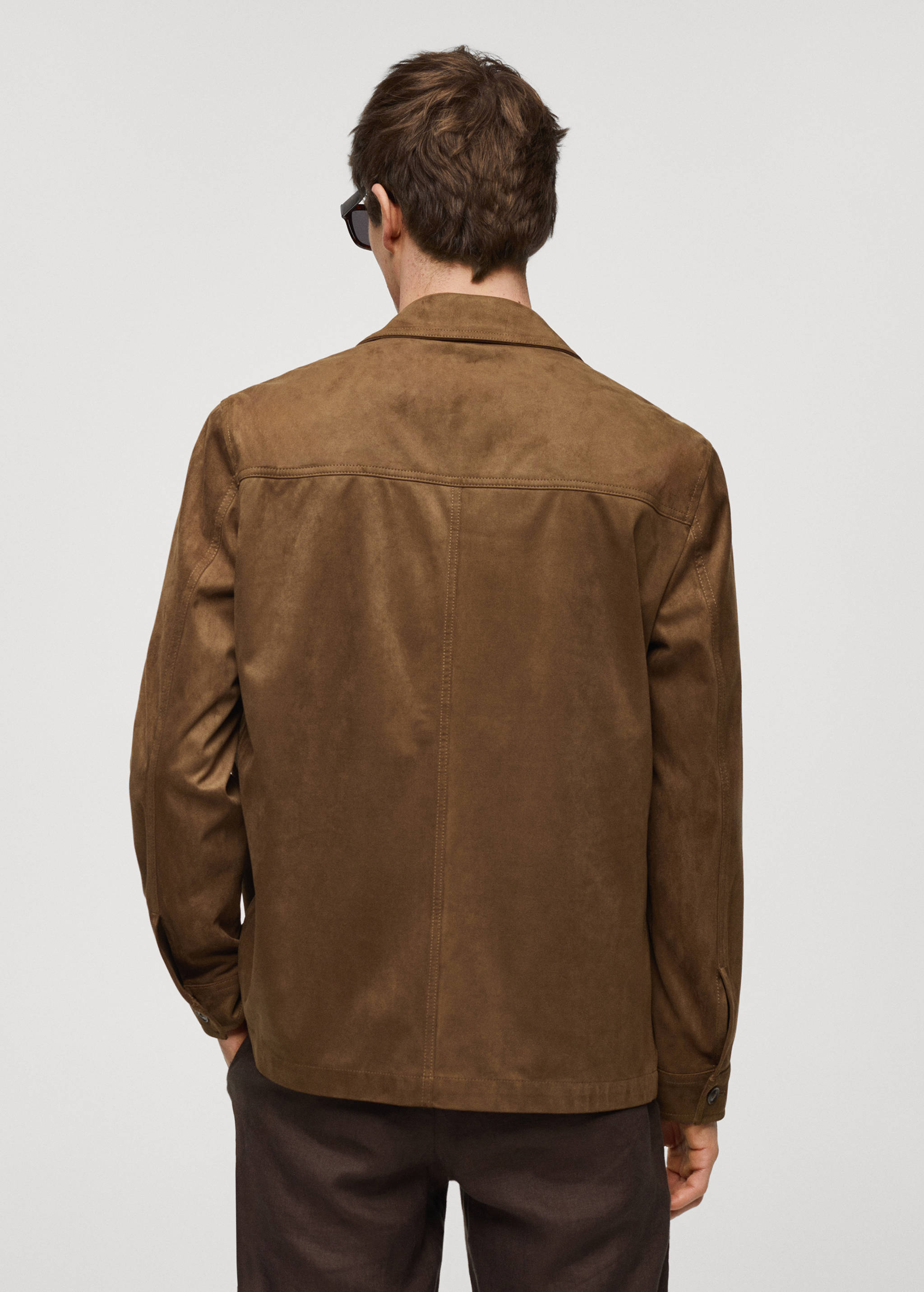 Overshirt mit Wildleder-Effekt und Taschen - Rückseite des Artikels