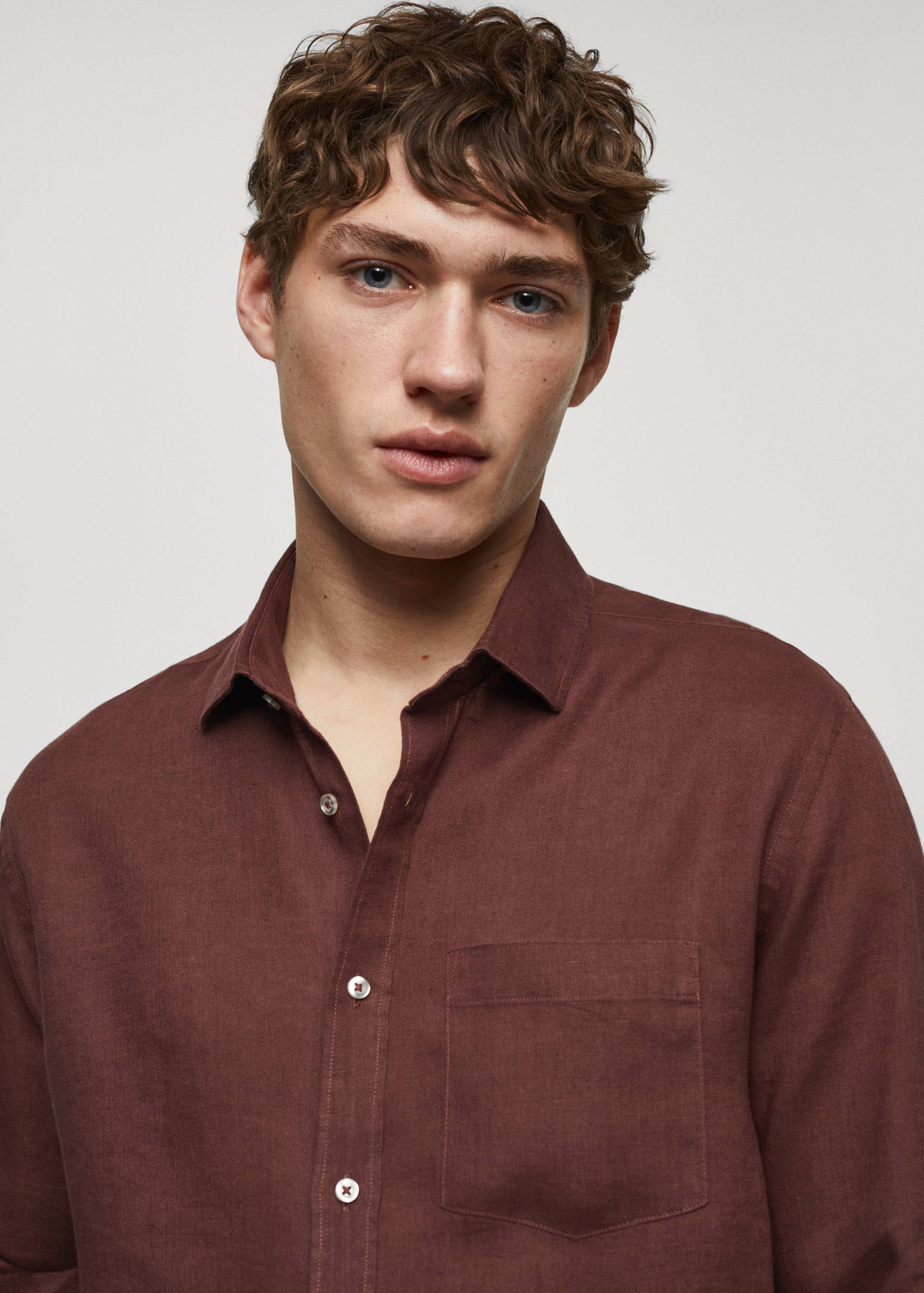 Classic fit 100% linen shirt - Details of the article 3