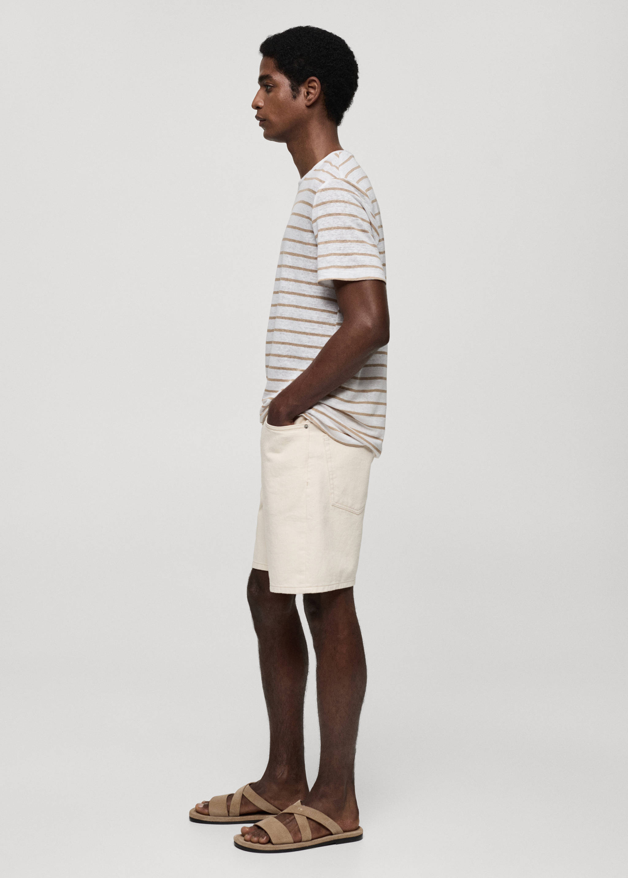 T-shirt de 100% linho às riscas - Pormenor do artigo 2