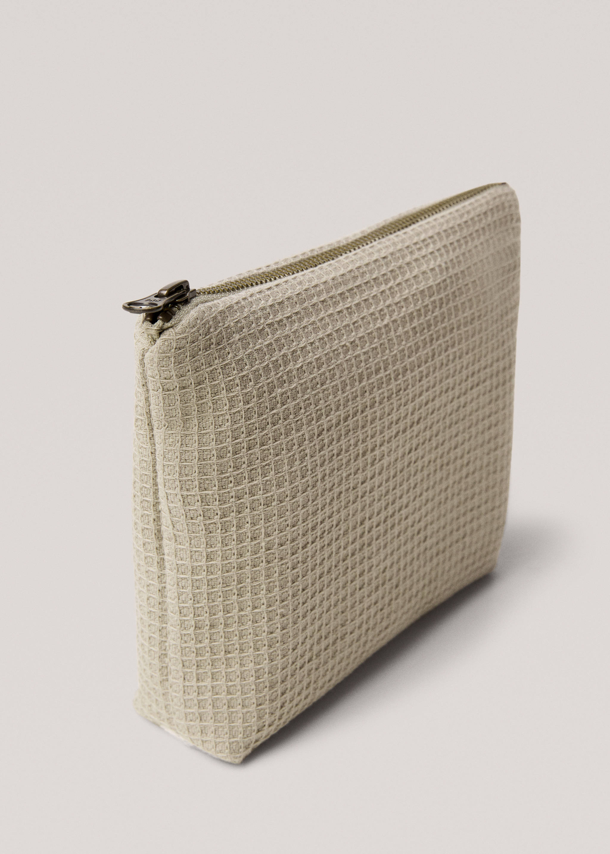 Cotton waffle make-up bag - Details of the article 1