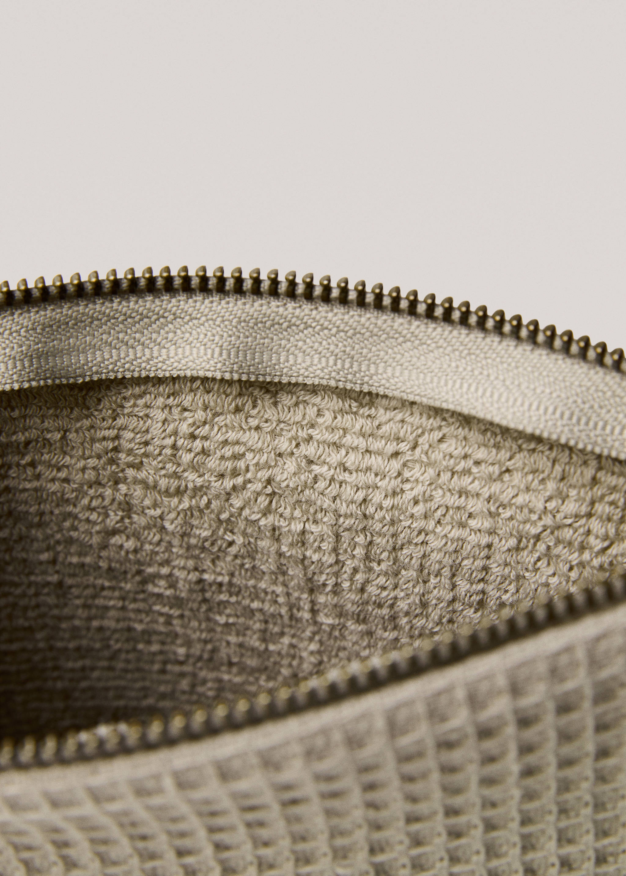 Cotton waffle make-up bag - Details of the article 2