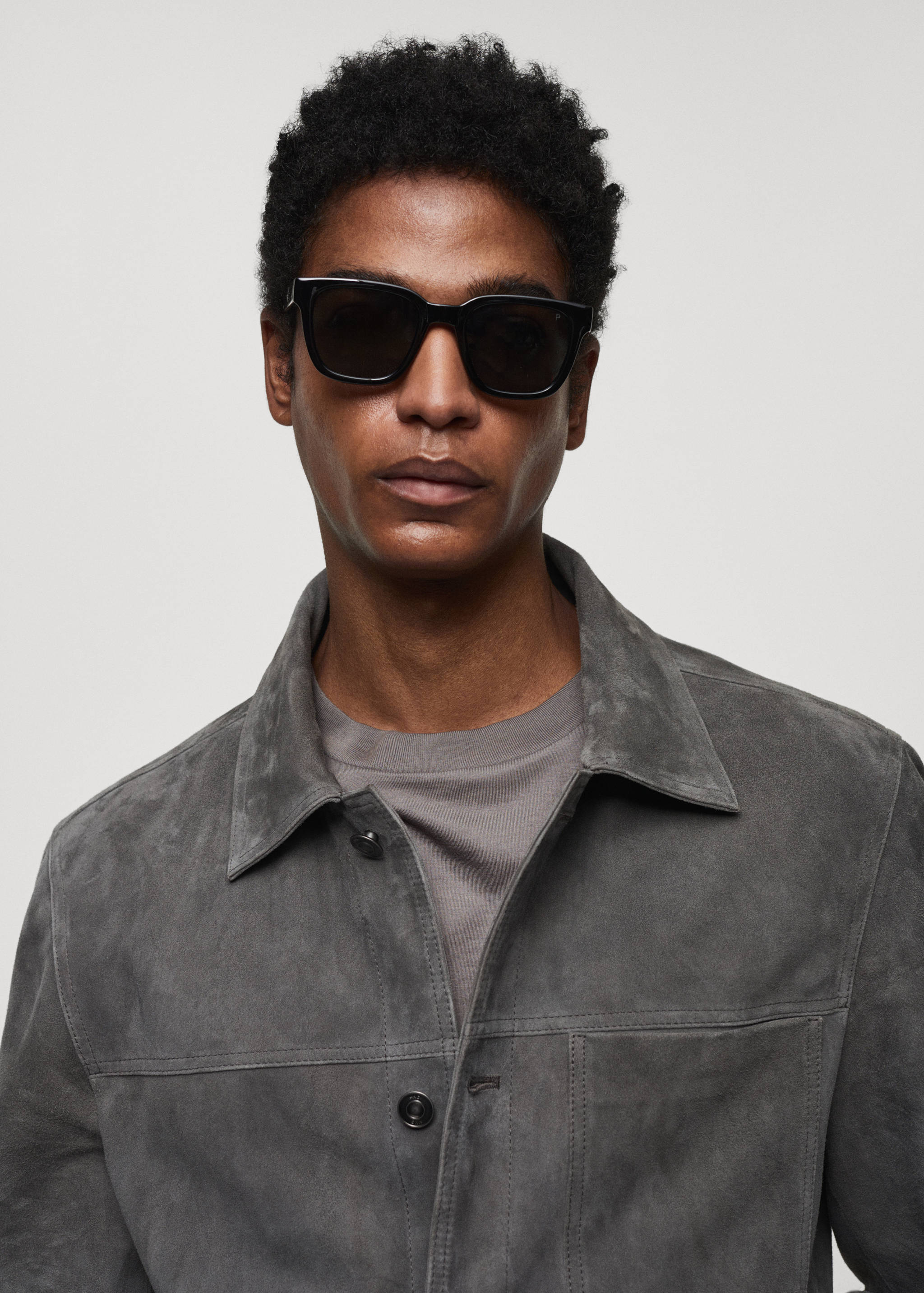 100% leather jacket with pockets - Details of the article 1