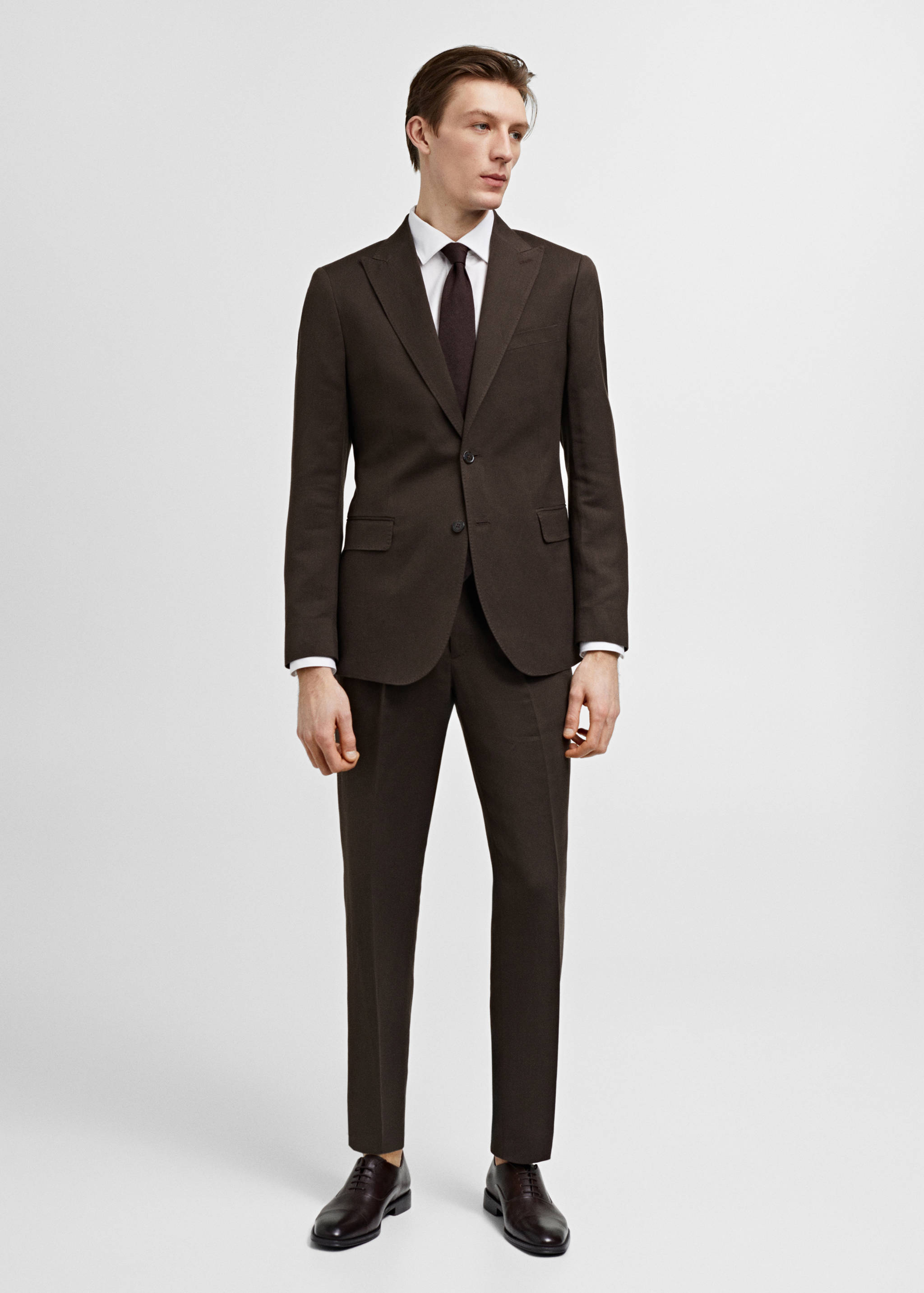 Slim-fit cotton and linen suit trousers - General plane
