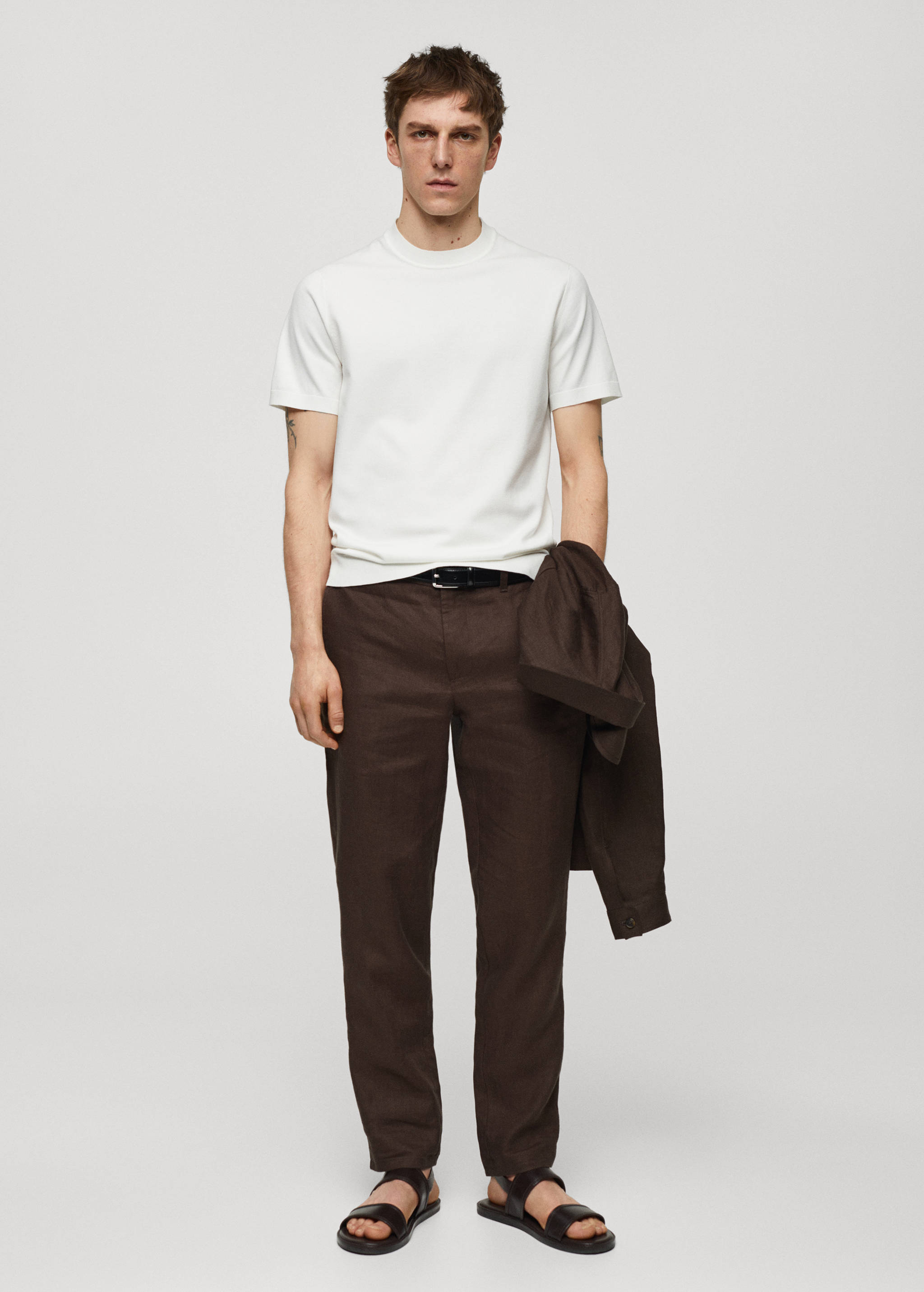 Футболка из тонкого трикотажа - Общий план