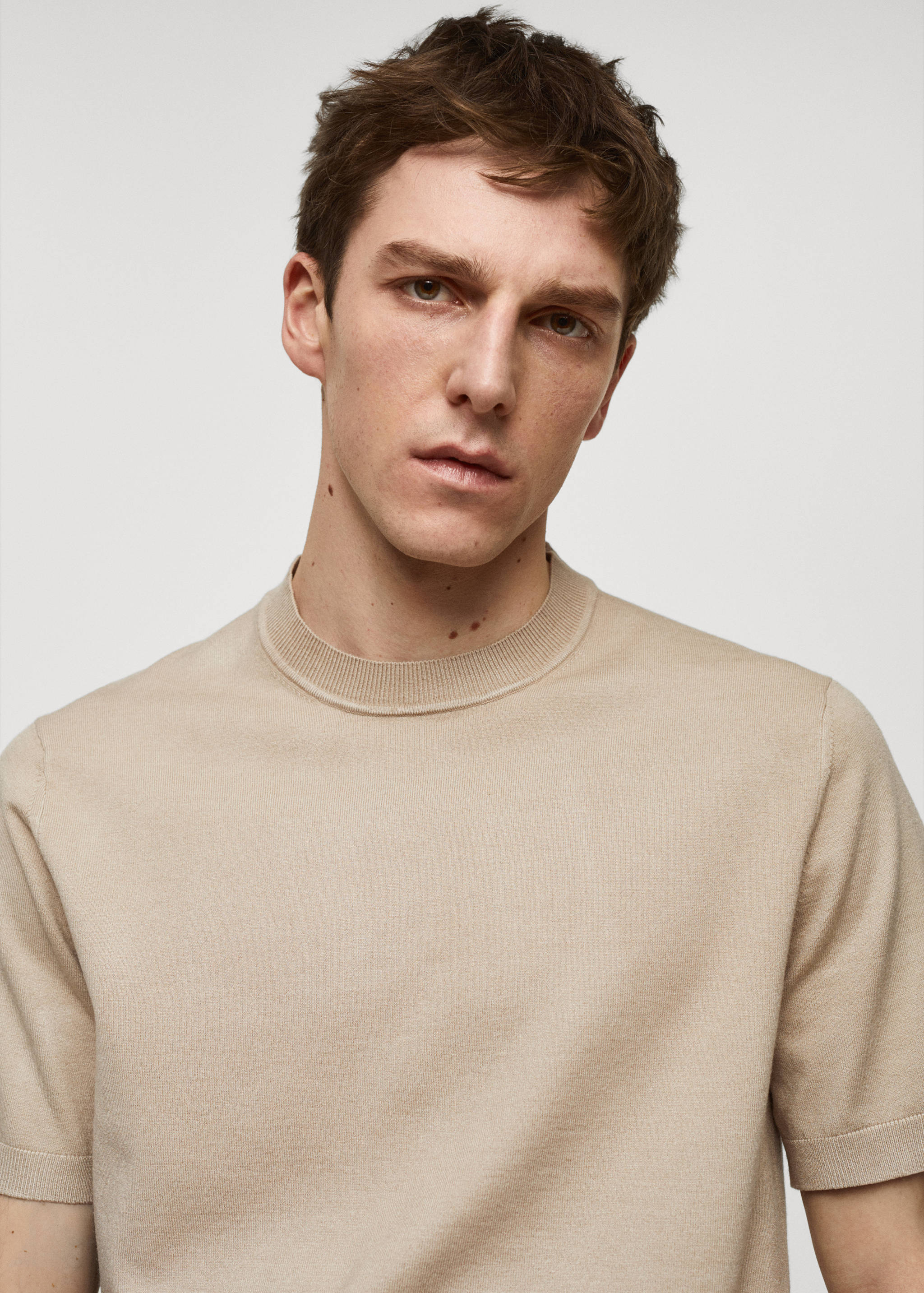 Футболка из тонкого трикотажа - Деталь изделия 1