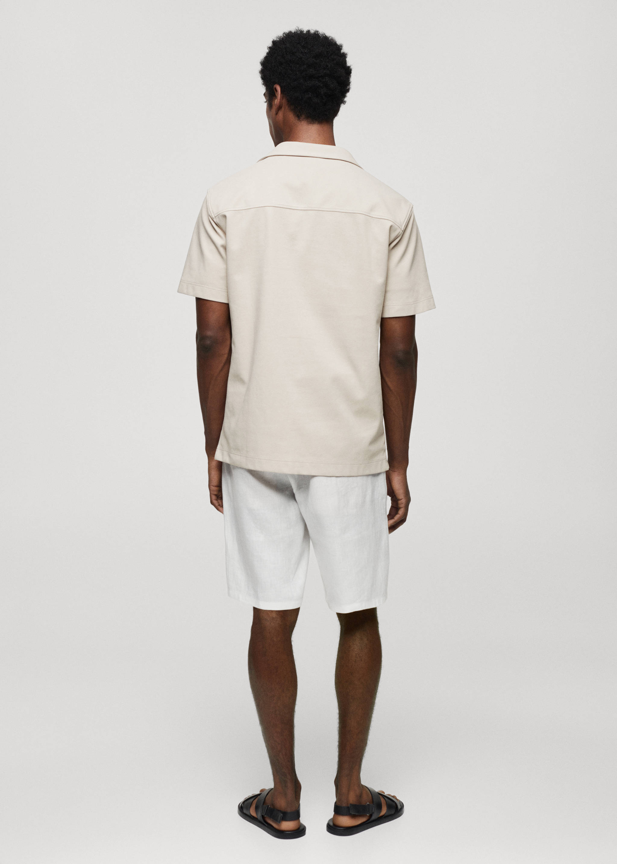 Short sleeved cotton shirt - Reverse of the article