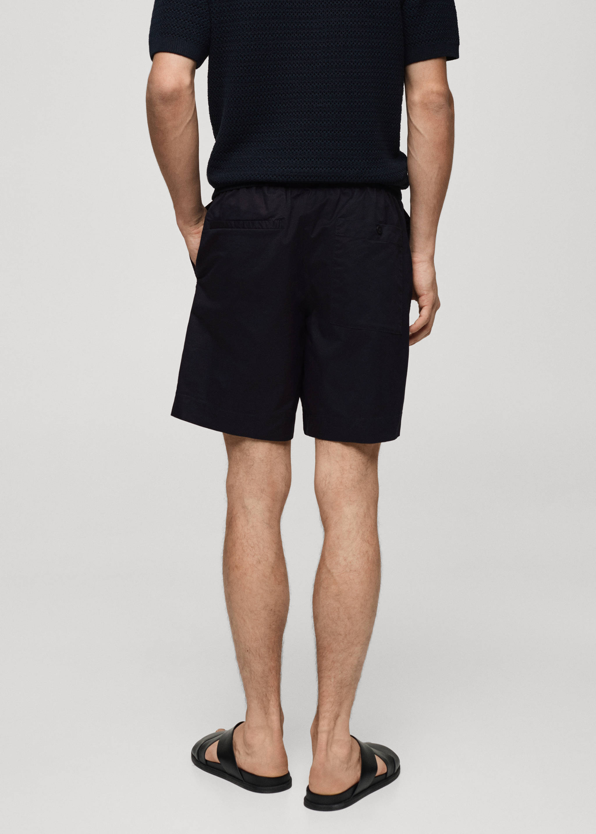 Slim fit cotton Bermuda shorts - Reverse of the article