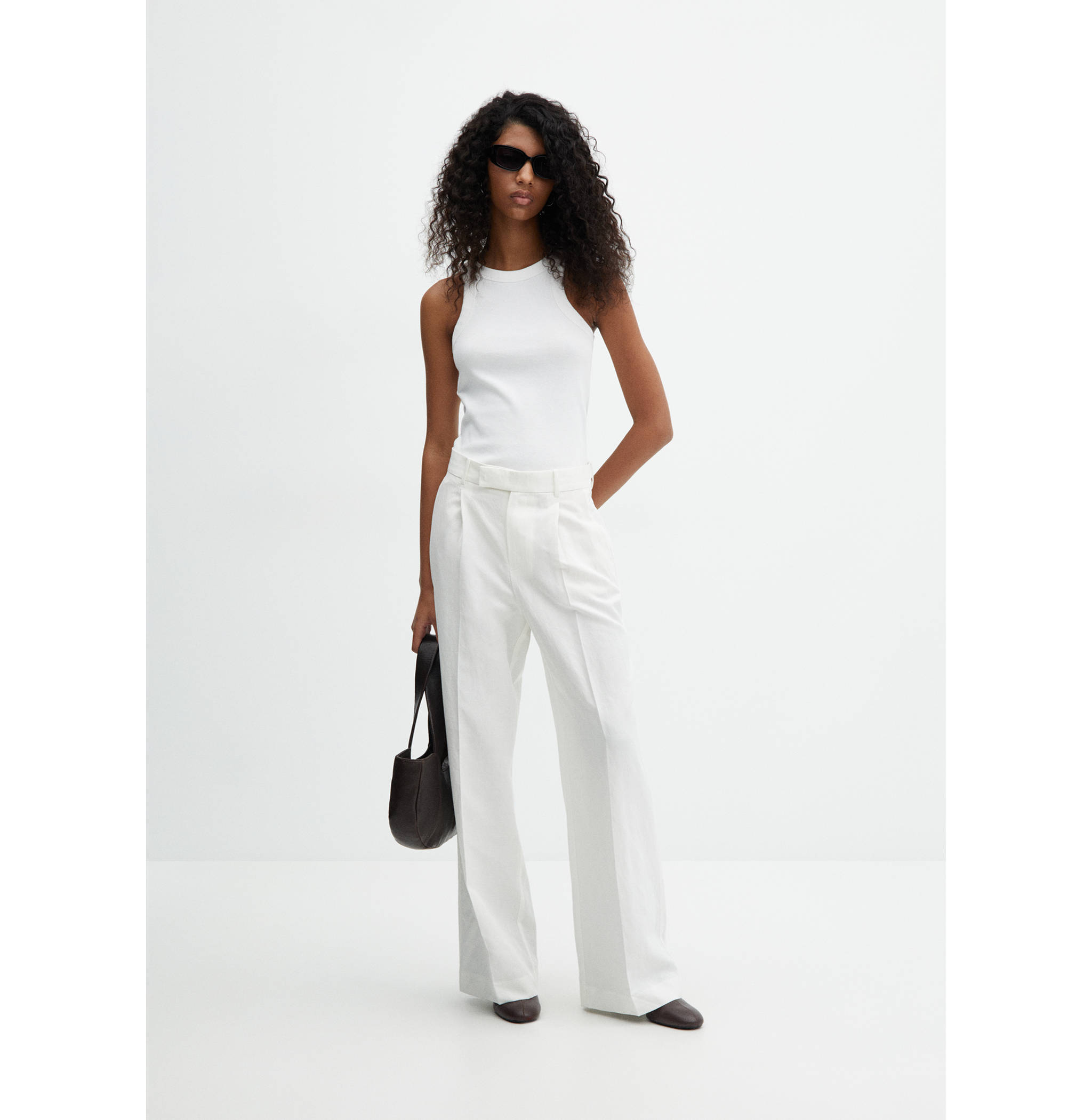 Pleated suit trousers - General plane
