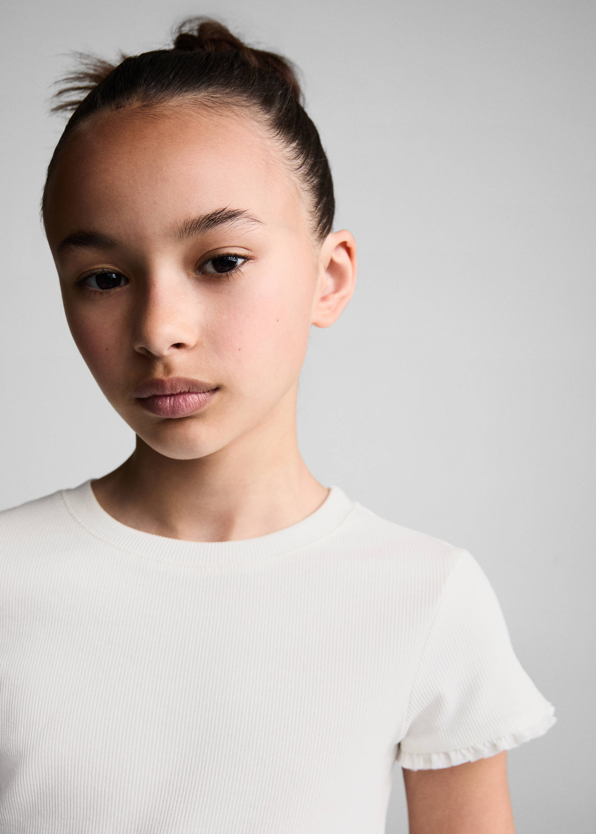 Knitted short-sleeve t-shirt - Details of the article 1