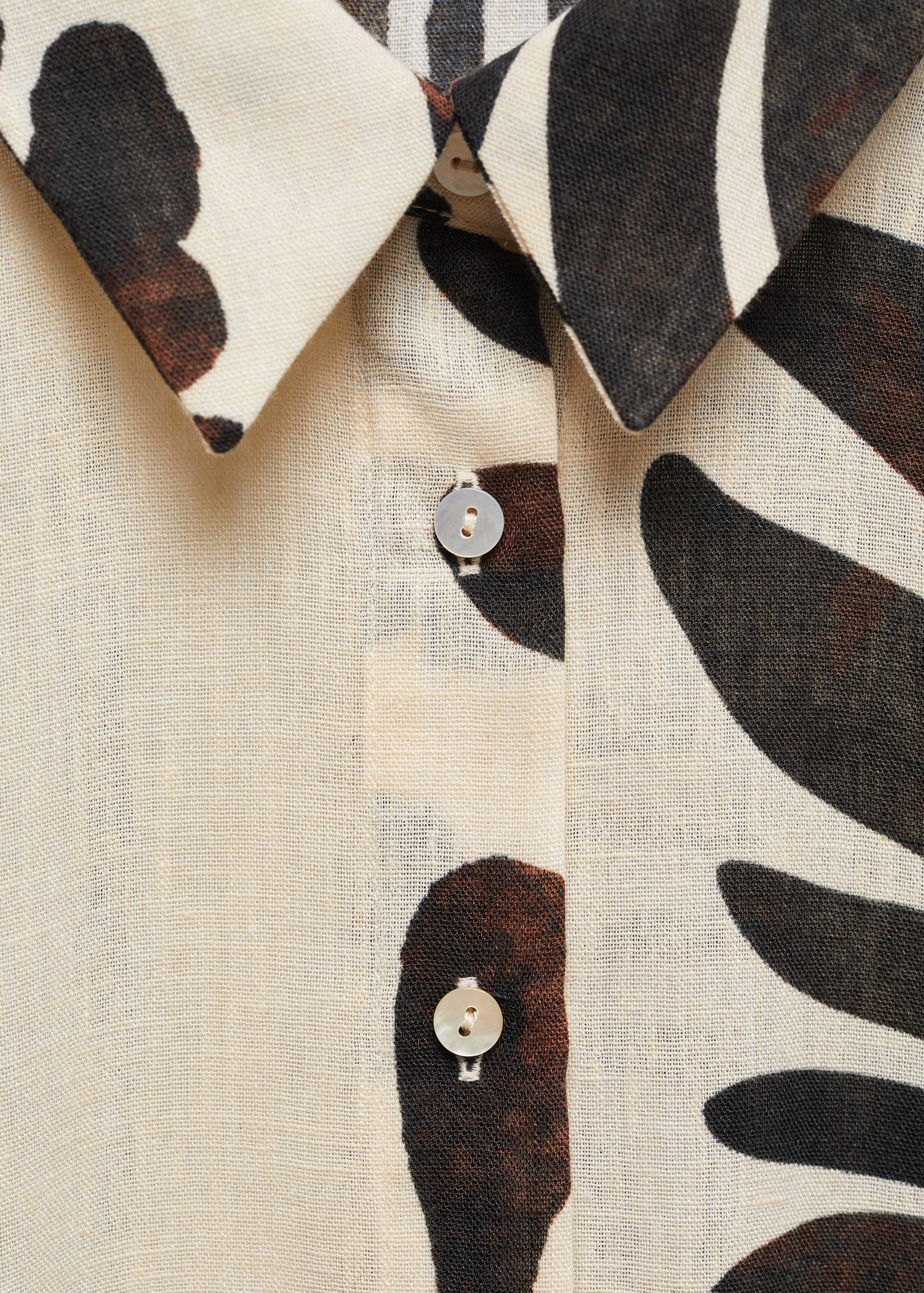 Printed cross shirt dress - Details of the article 8