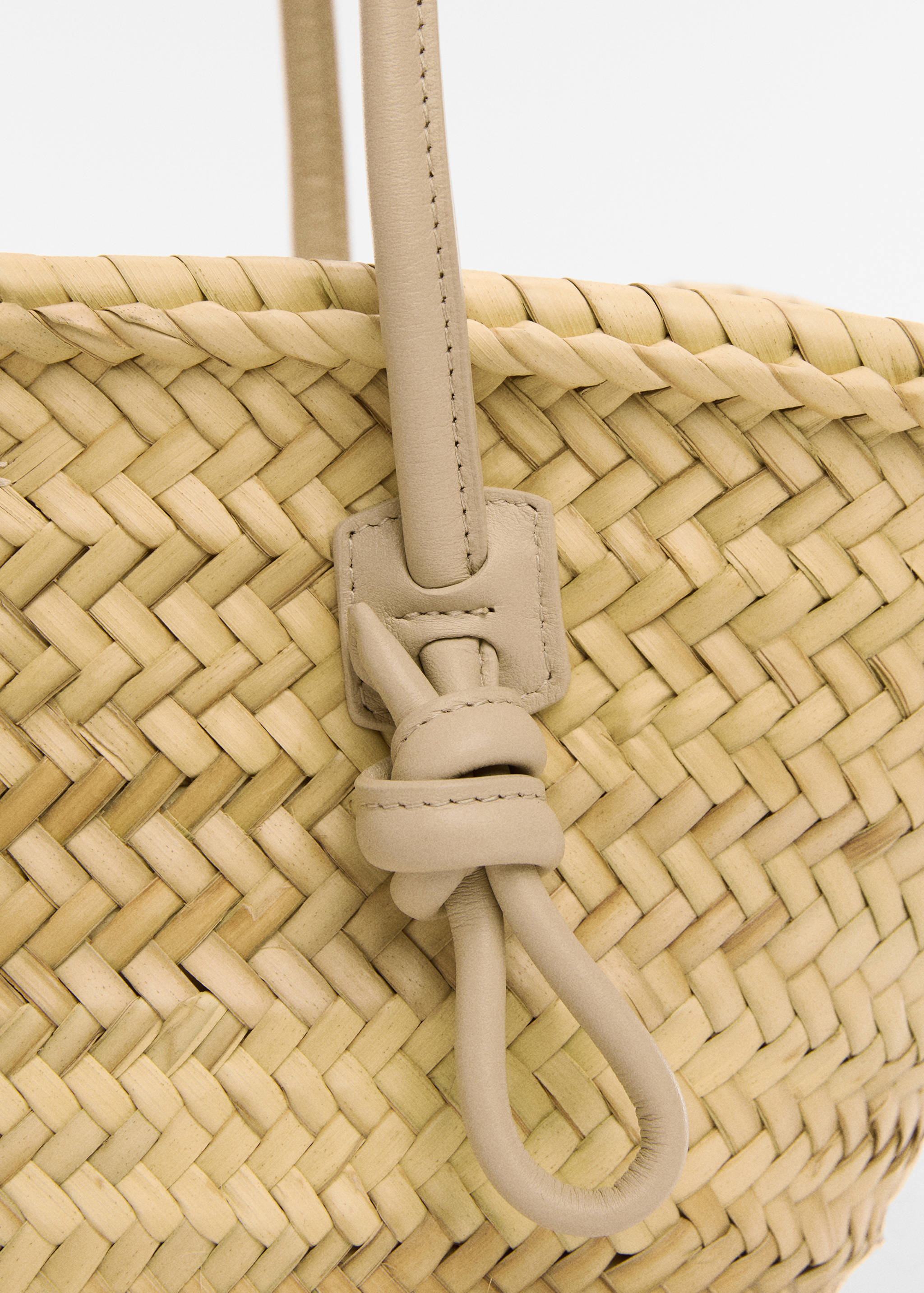 Leather basket bag - Details of the article 2