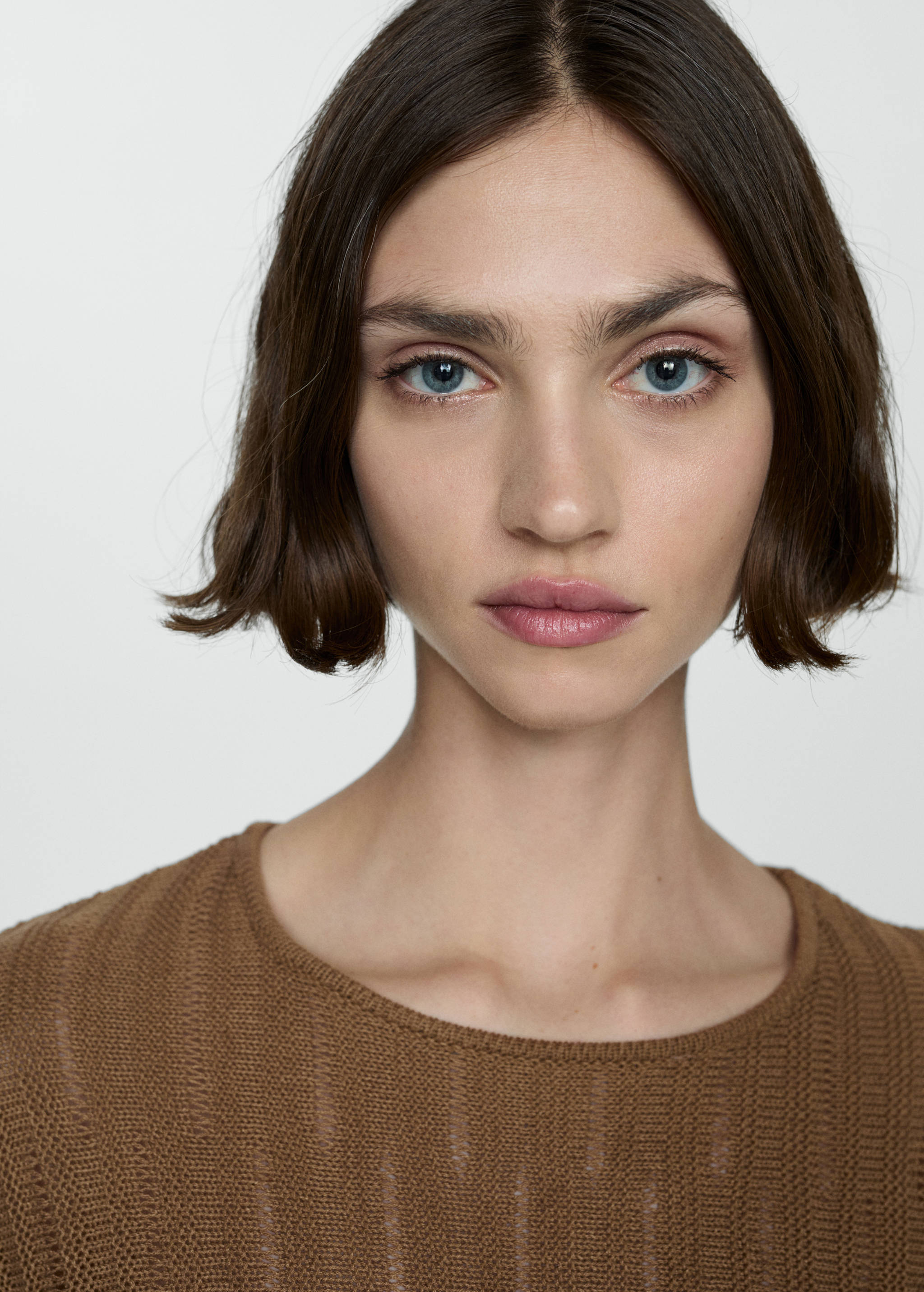 Джемпер с пропущенными петлями и расклешенными рукавами - Деталь изделия 1