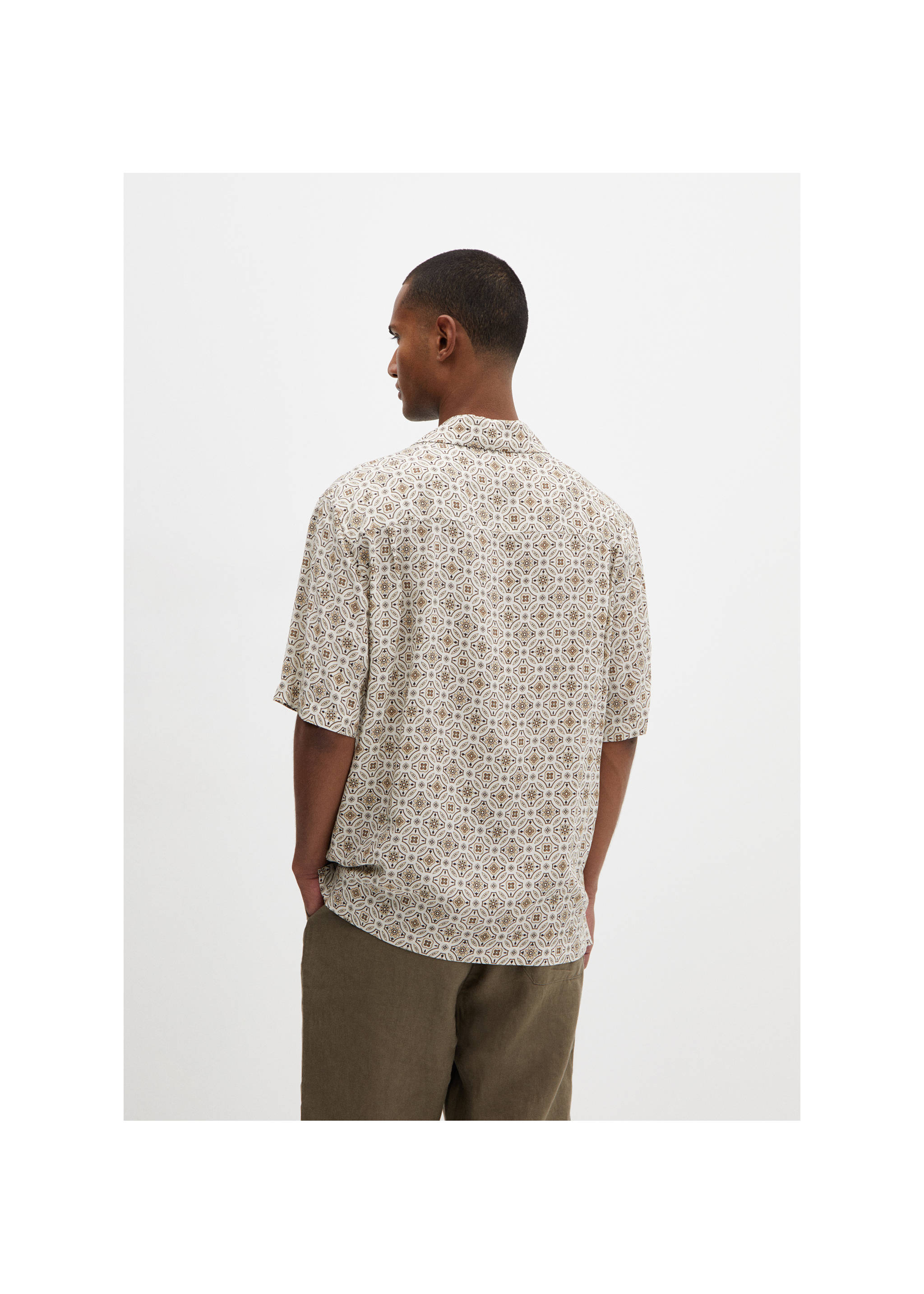 100% linen trousers with drawstring - Reverse of the article, Khaki. Ref: 67047684-00.